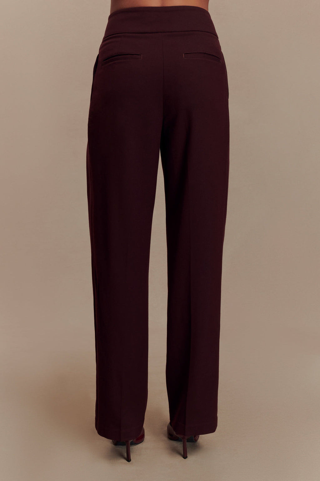 Penelope Pleated High Waisted Pants in Mahogany – Chic&Drifts