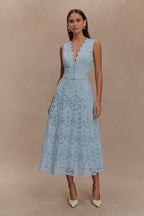 Arla Broderie Midi Skirt in Pale Cornflower Blue – Chic&Drifts