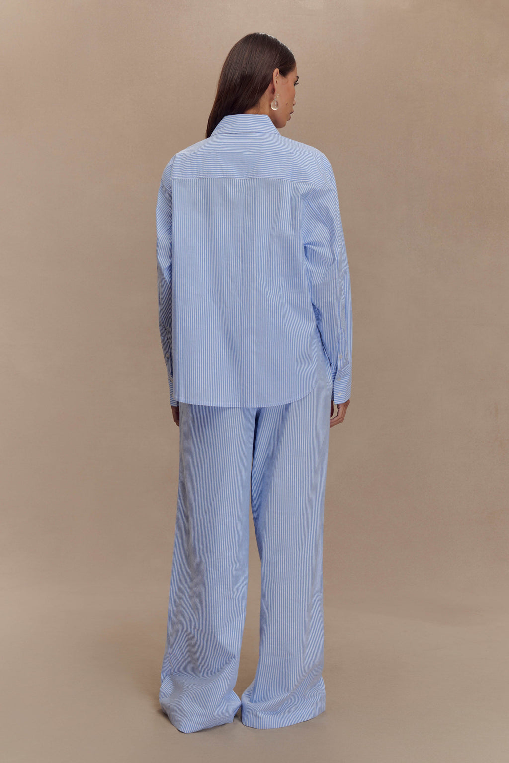 Hansen Oversized Shirt in Blue Pinstripe – Chic&Drifts