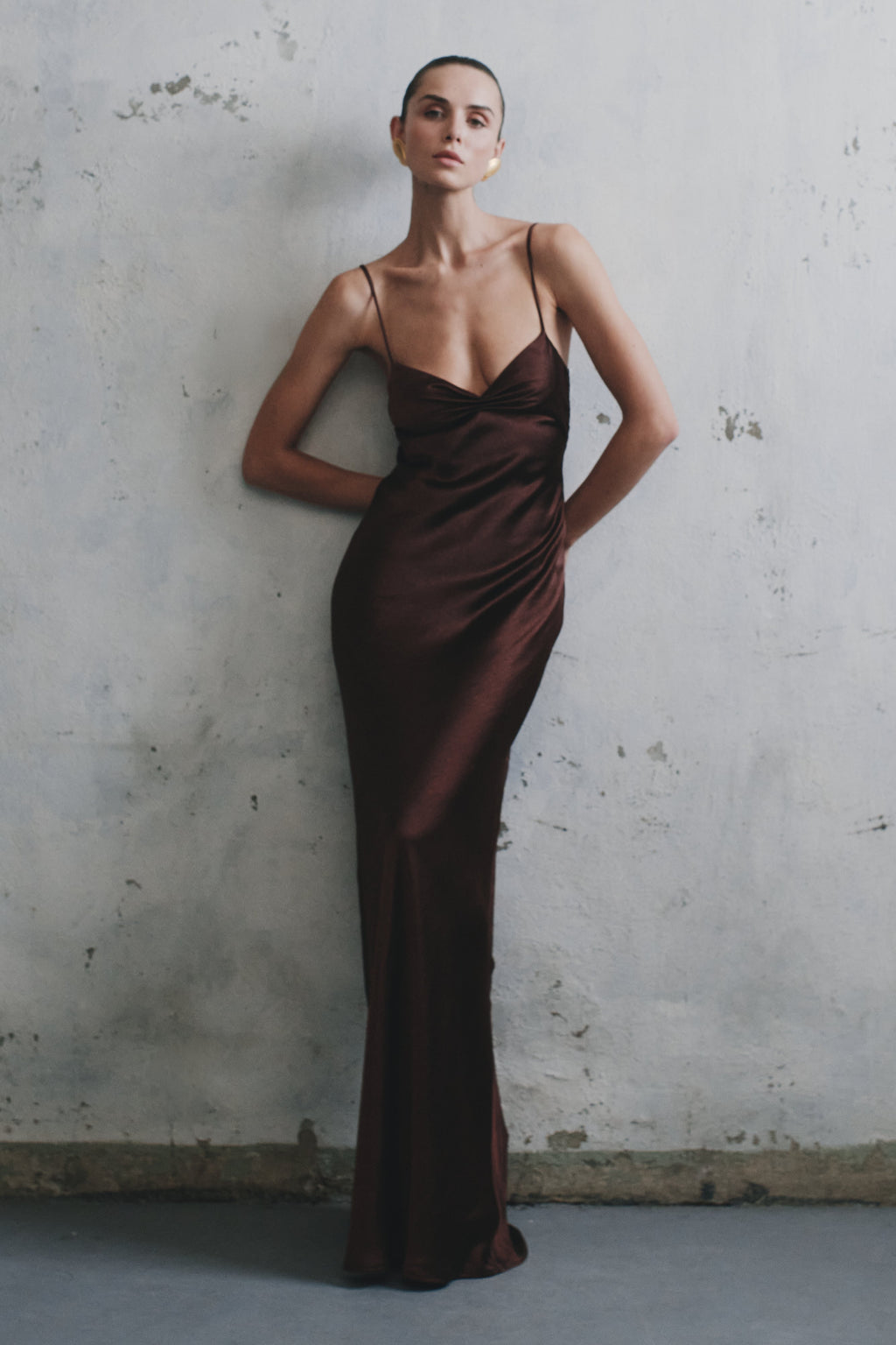 Lilly Sweetheart Satin Maxi Dress in Dark Chocolate – Chic&Drifts