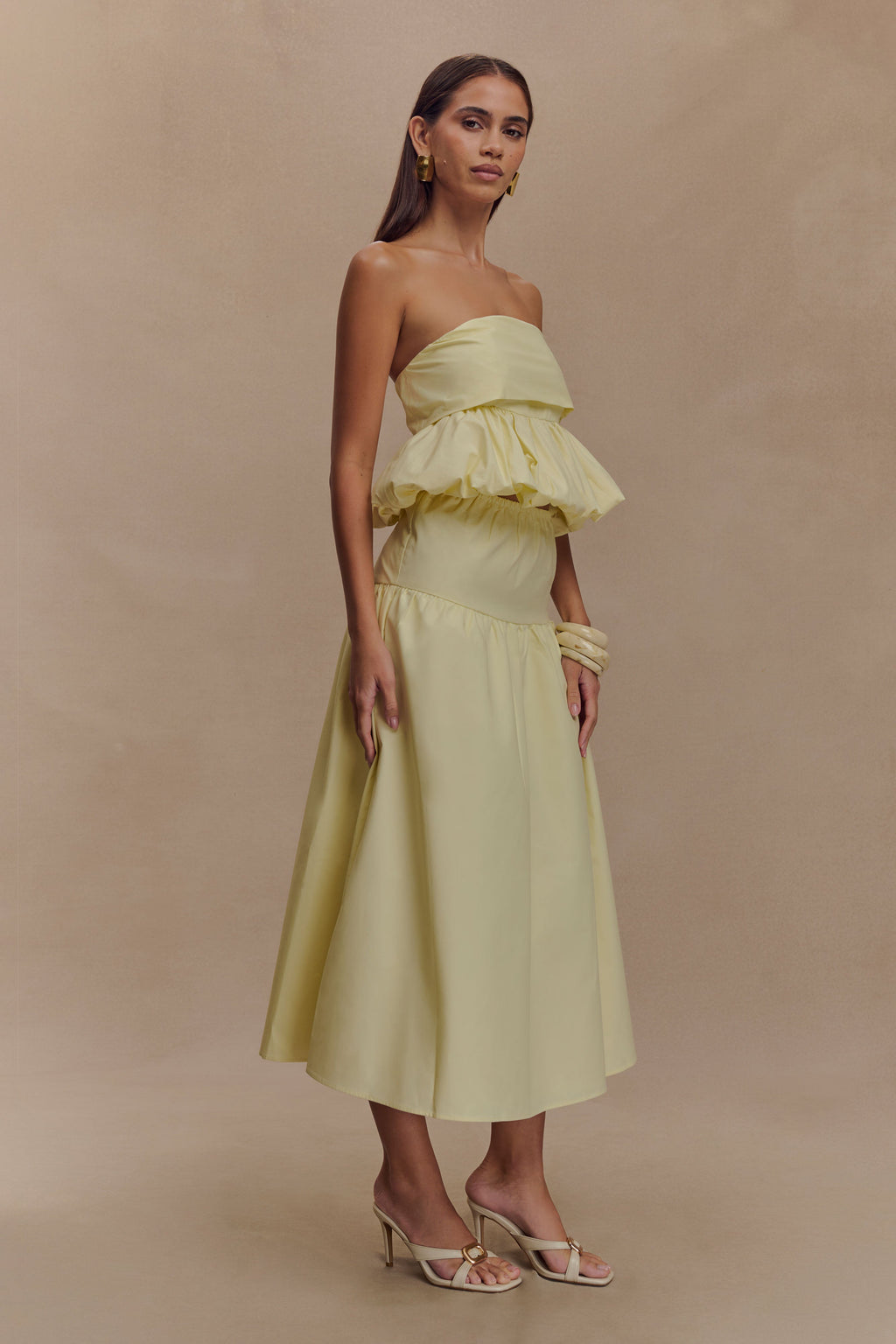 Amirah Strapless Bubble Crop Top in Lemon – Chic&Drifts
