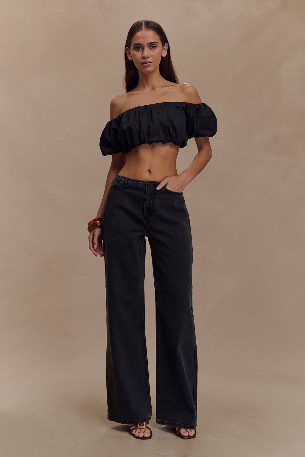 Caitlin Mid Rise Jeans in Washed Black – Chic&Drifts