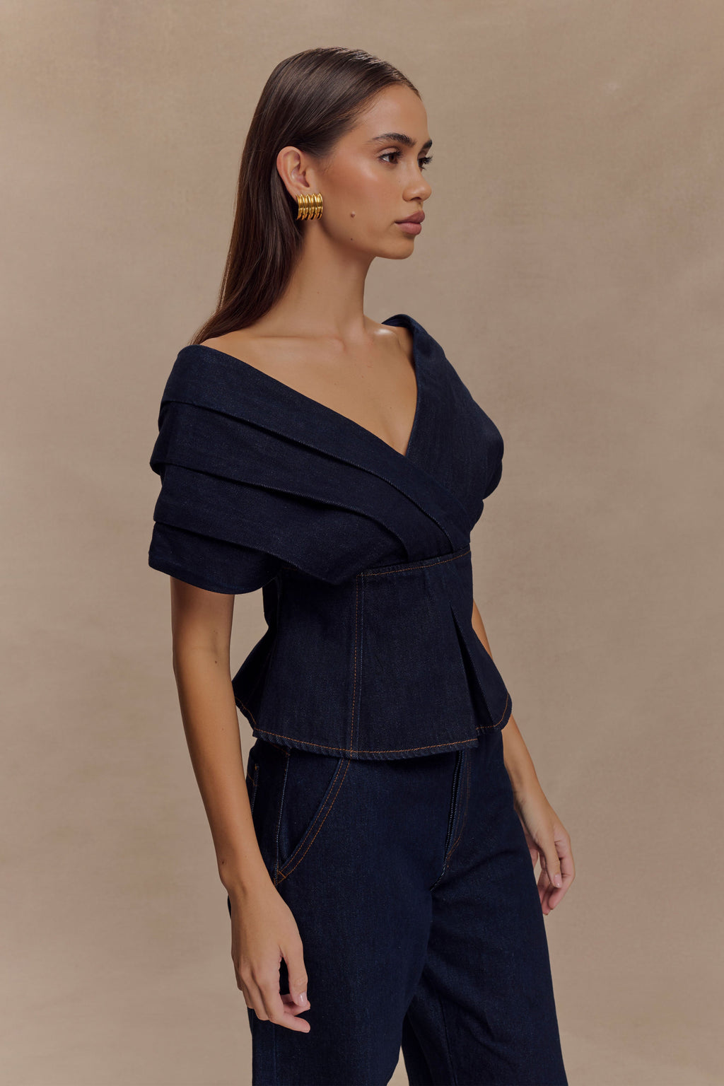 Rayne Off Shoulder Denim Top in Indigo Blue – Chic&Drifts
