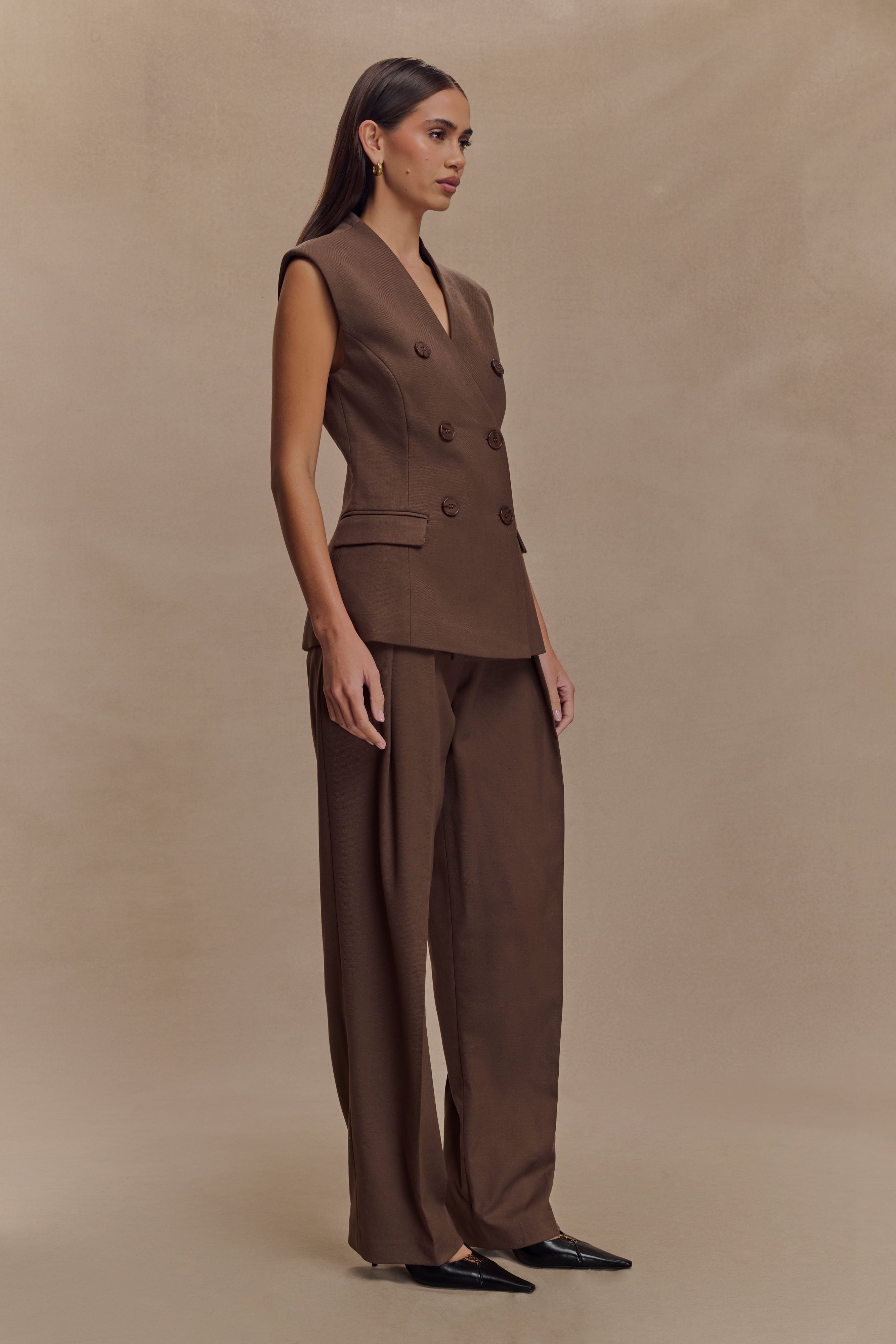 Penelope Pleated High Waisted Pants in Chocolate – Chic&Drifts