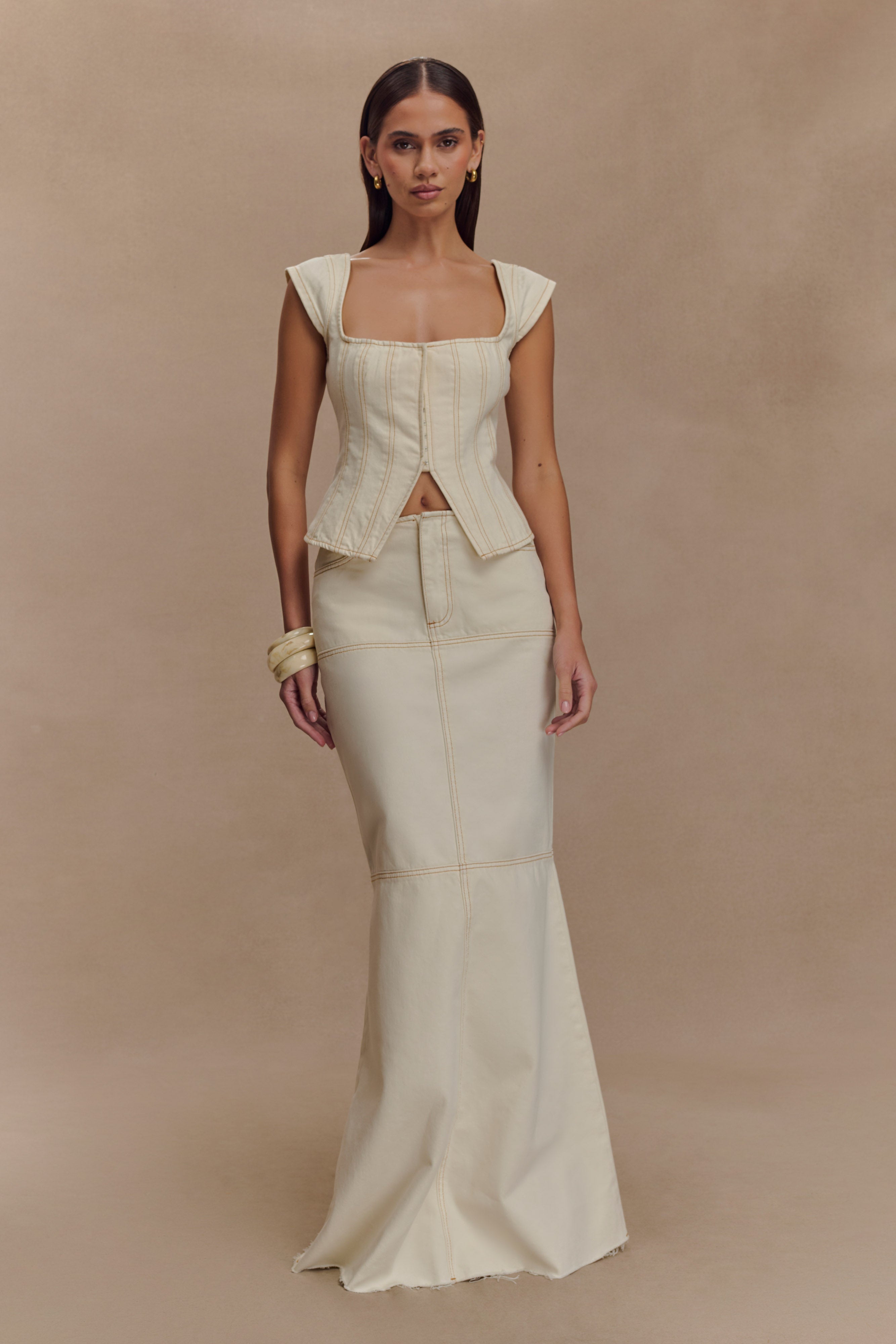 Loretta Denim Maxi Skirt in Ecru – Chic&Drifts