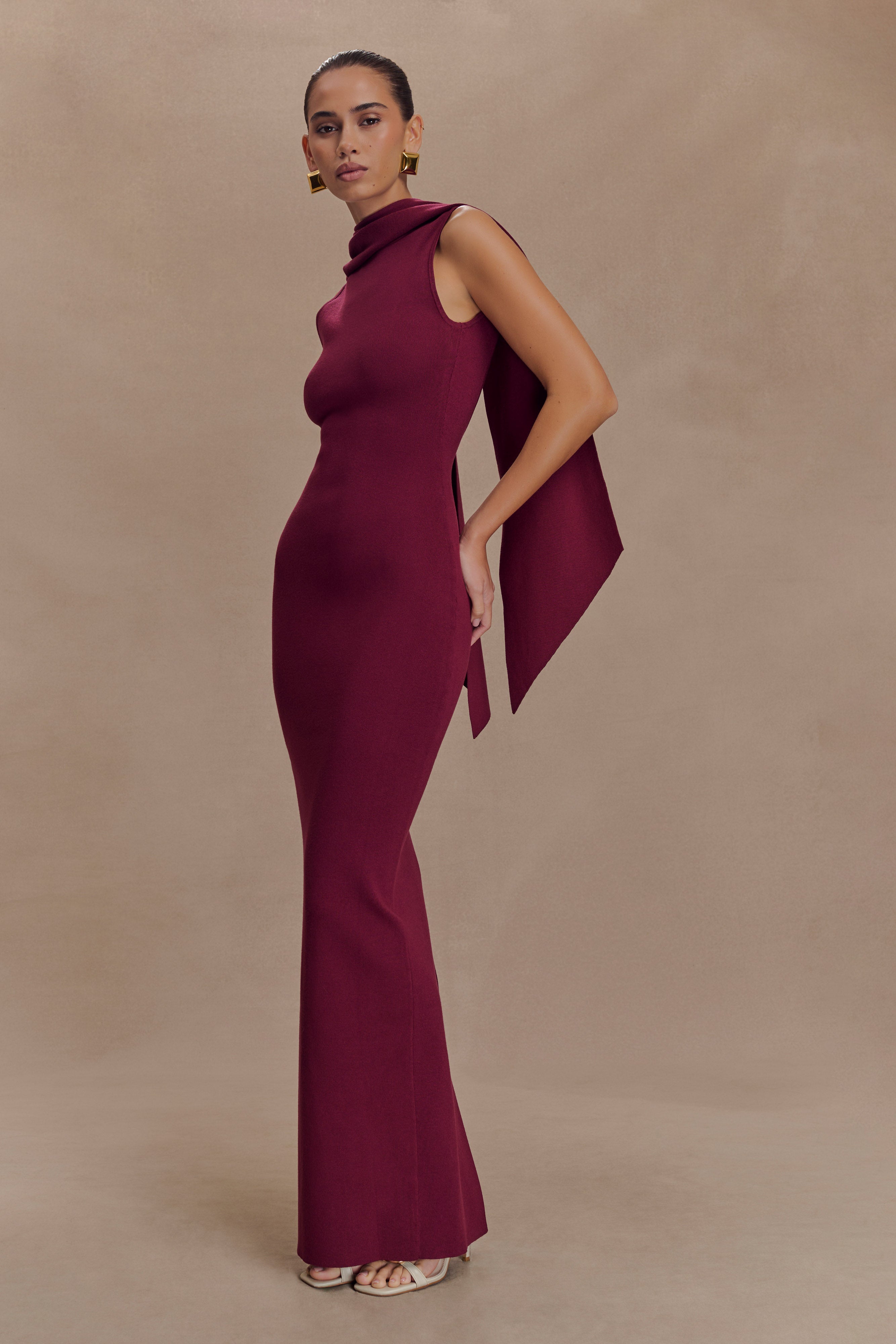 Darby Knit Scarf Maxi Dress in Merlot – Chic&Drifts