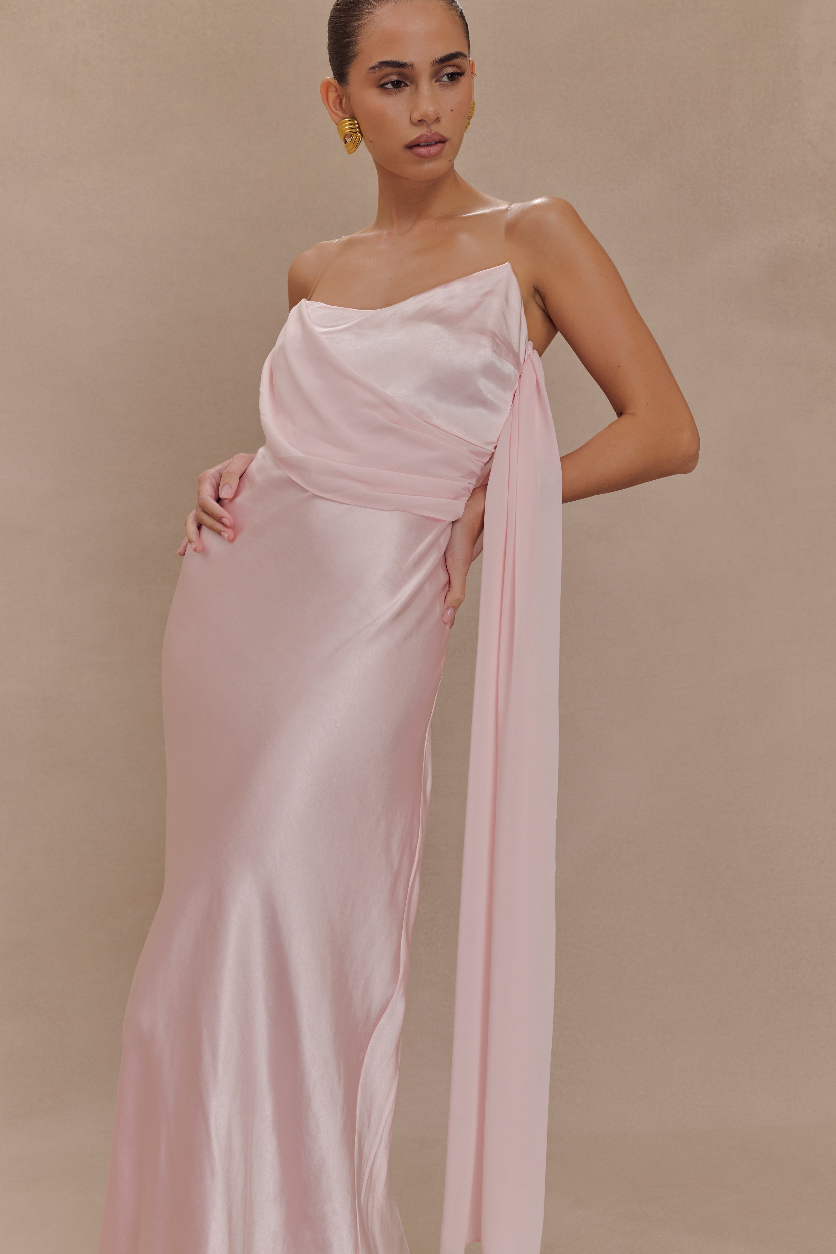 Carah Satin And Chiffon Maxi Dress in Pale Pink – Chic&Drifts