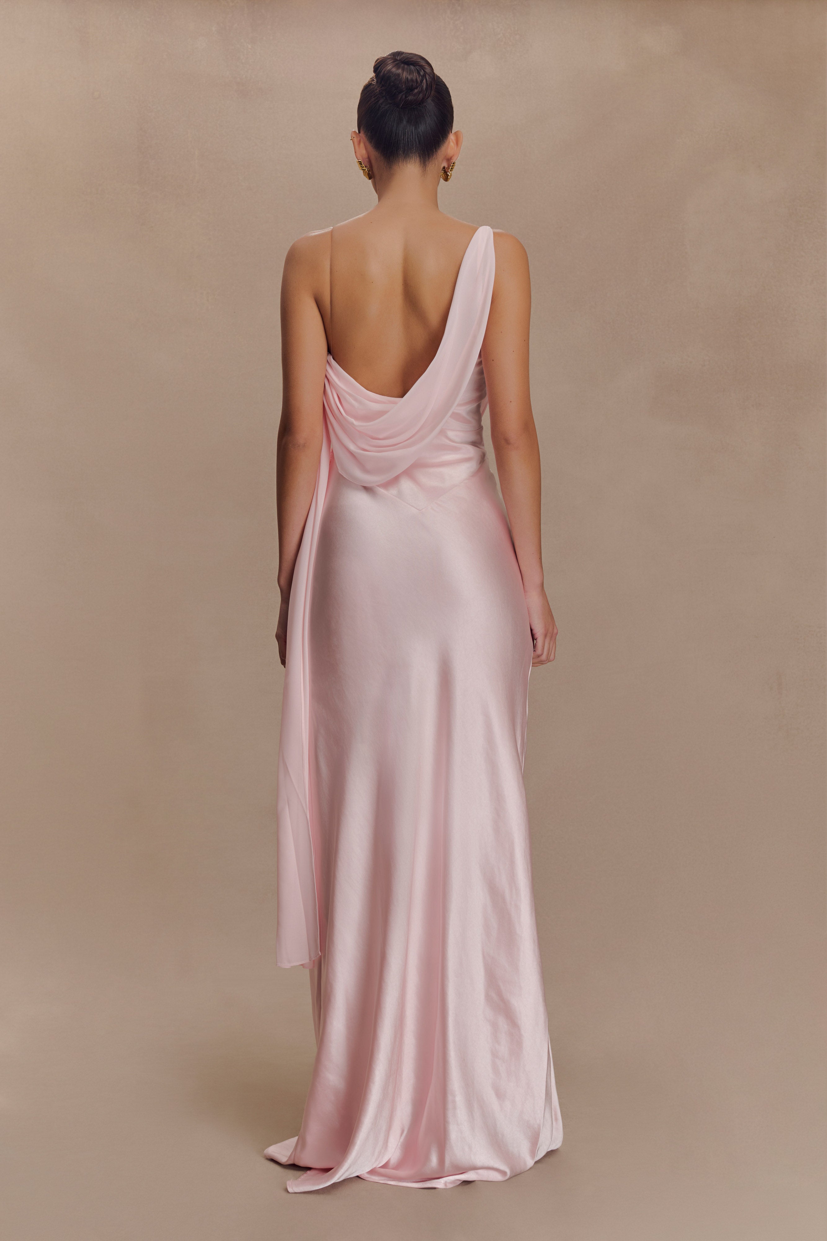 Carah Satin And Chiffon Maxi Dress in Pale Pink – Chic&Drifts