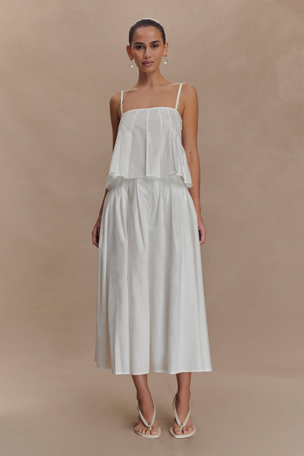 Mae Cotton Top in White – Chic&Drifts