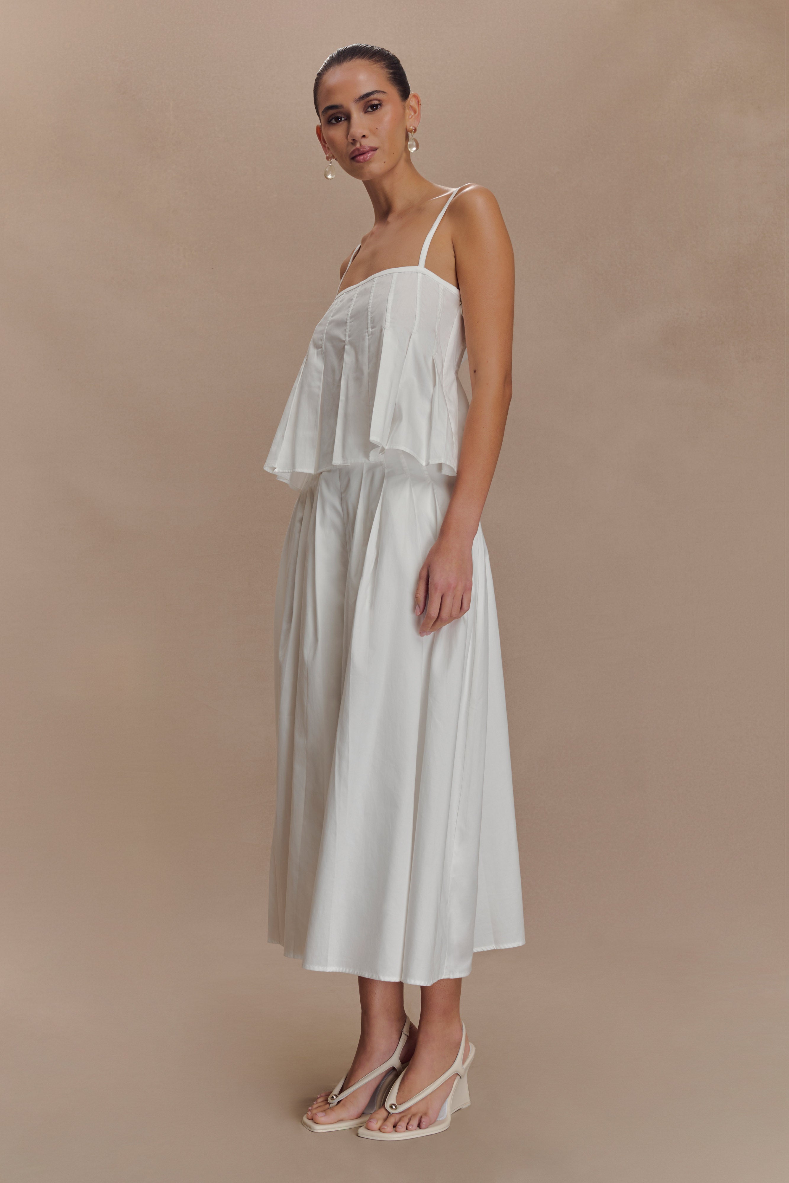 Mae Cotton Top in White – Chic&Drifts