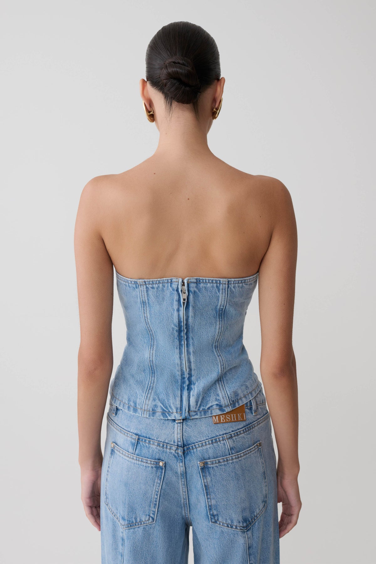 Tommy Strapless Denim Top With Buckle in Classic Blue – Chic&Drifts