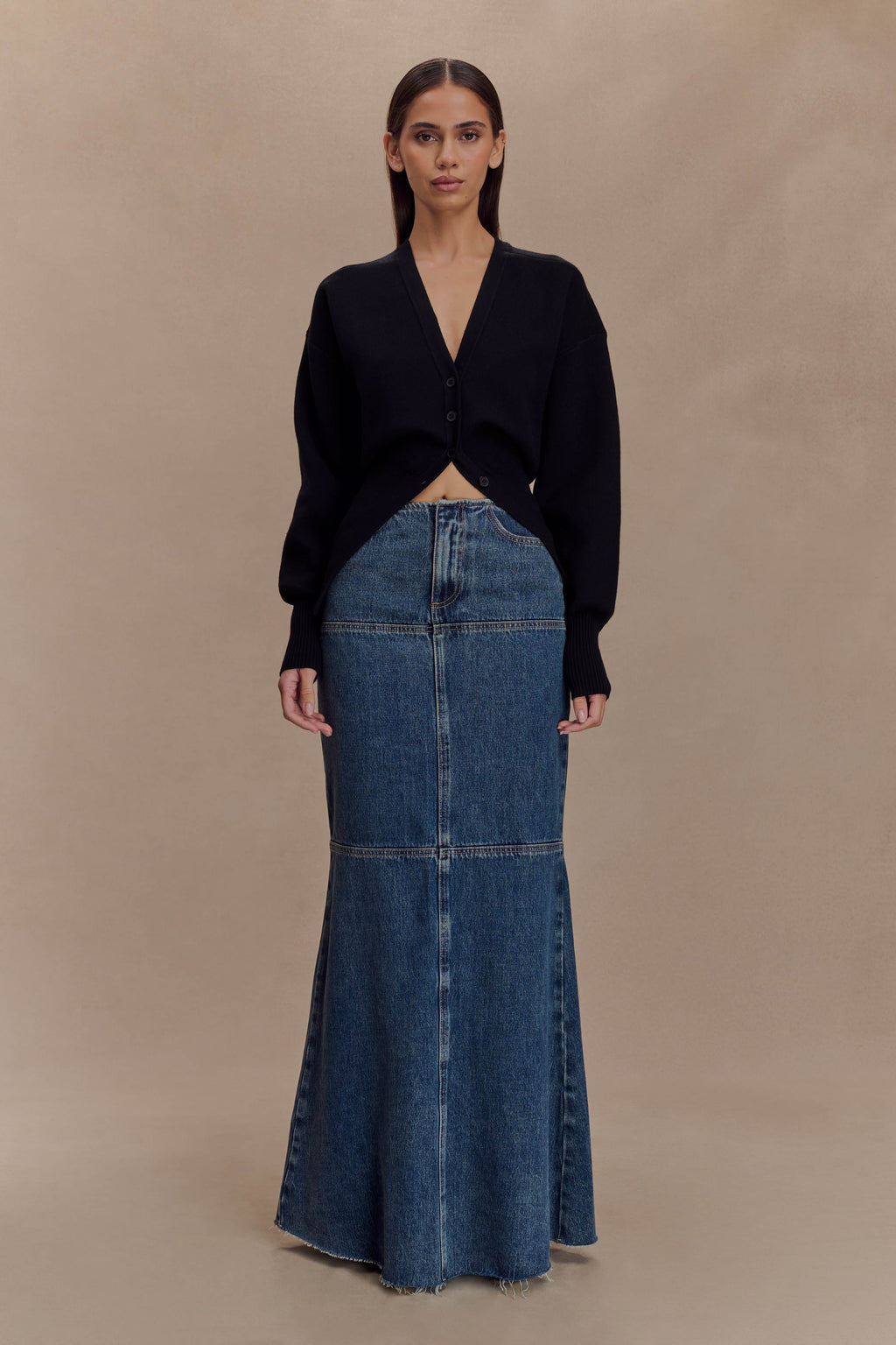 Loretta Denim Maxi Skirt in Washed Dark Blue – Chic&Drifts