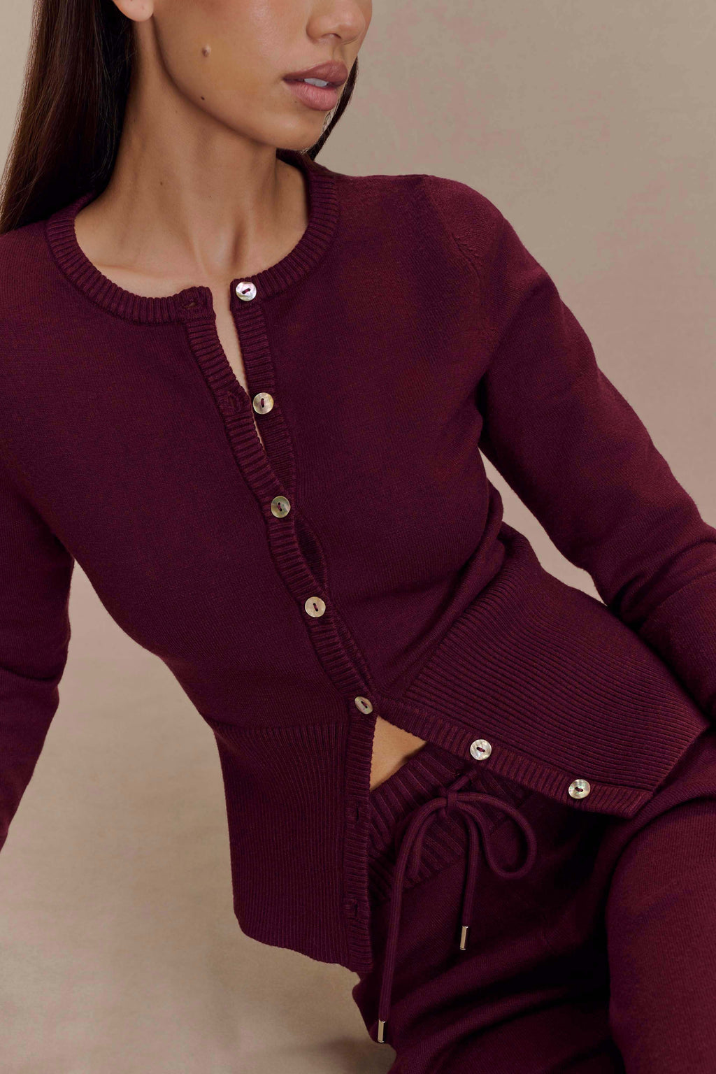 Reese Fitted Knit Cardigan in Merlot – Chic&Drifts