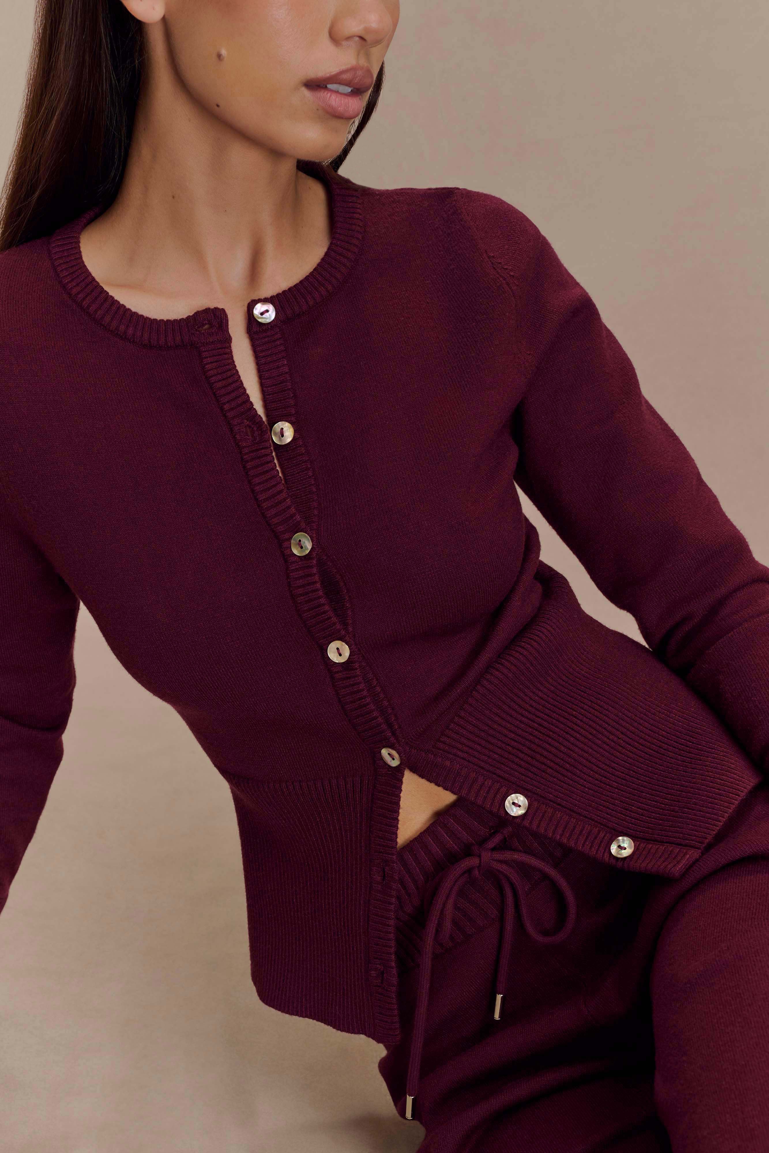 Reese Fitted Knit Cardigan in Merlot – Chic&Drifts