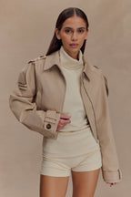 Frank Cropped Collared Jacket in Camel – Chic&Drifts