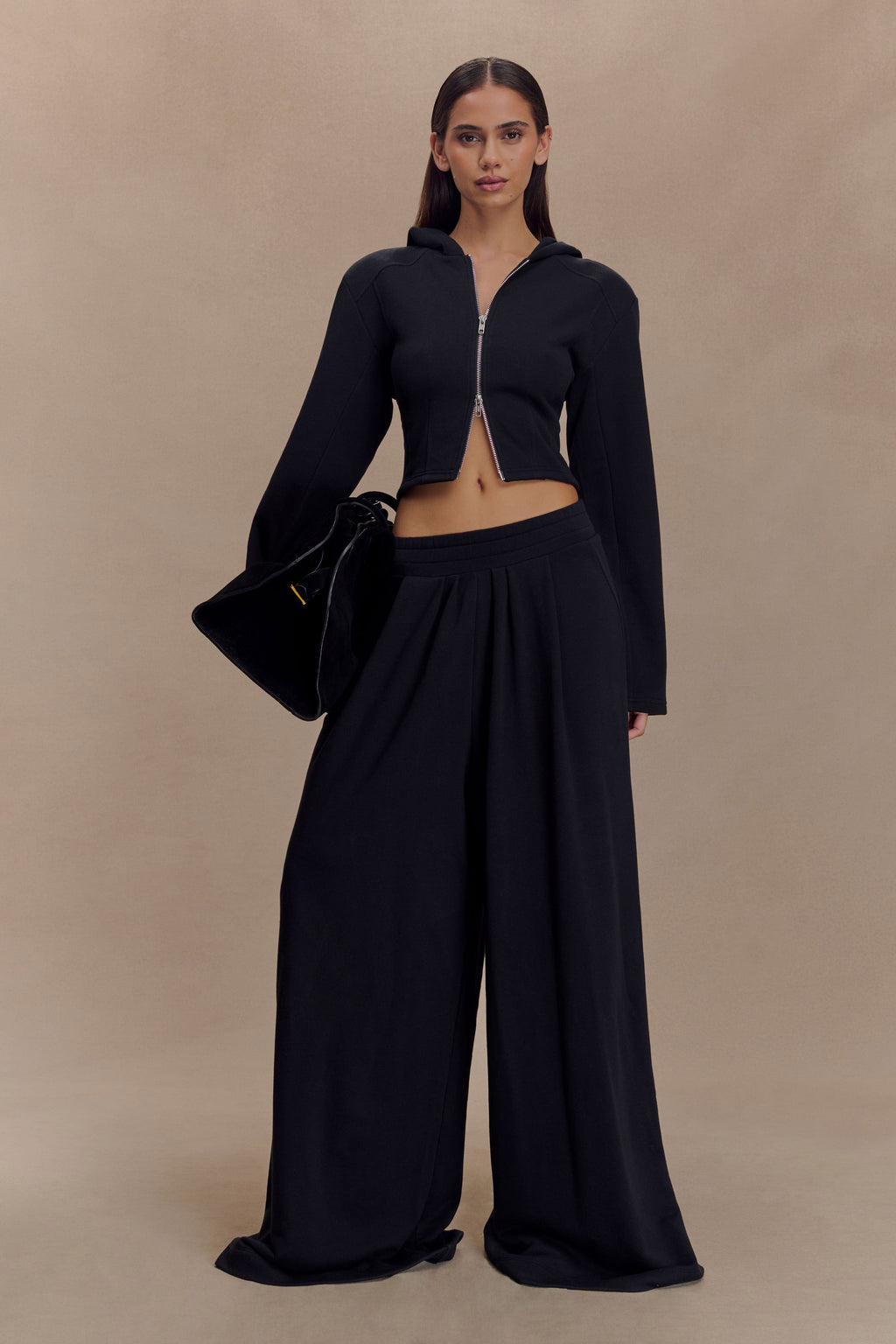 Quinn Zip Up Hoodie in Black – Chic&Drifts