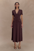 Pearson Short Sleeve Knit Midi Dress in Chocolate – Chic&Drifts