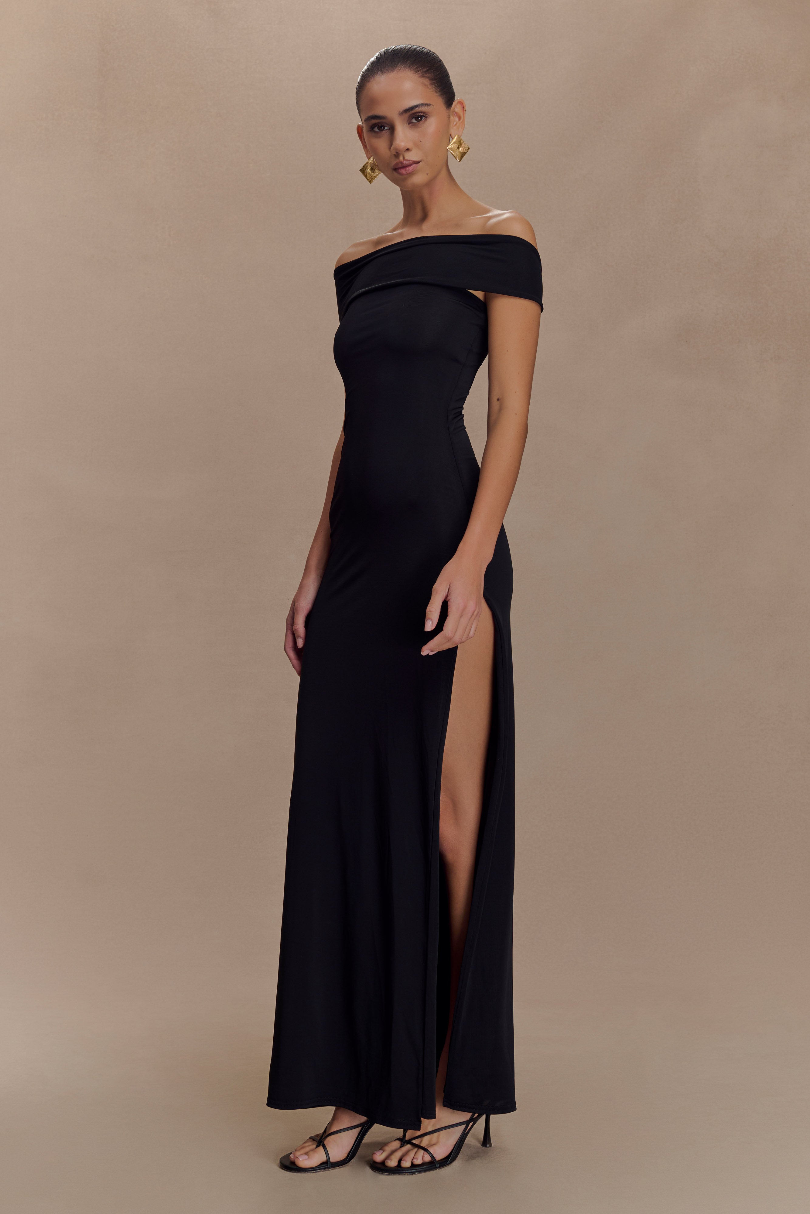 Aurora Slinky And Mesh Split Maxi Dress in Black – Chic&Drifts