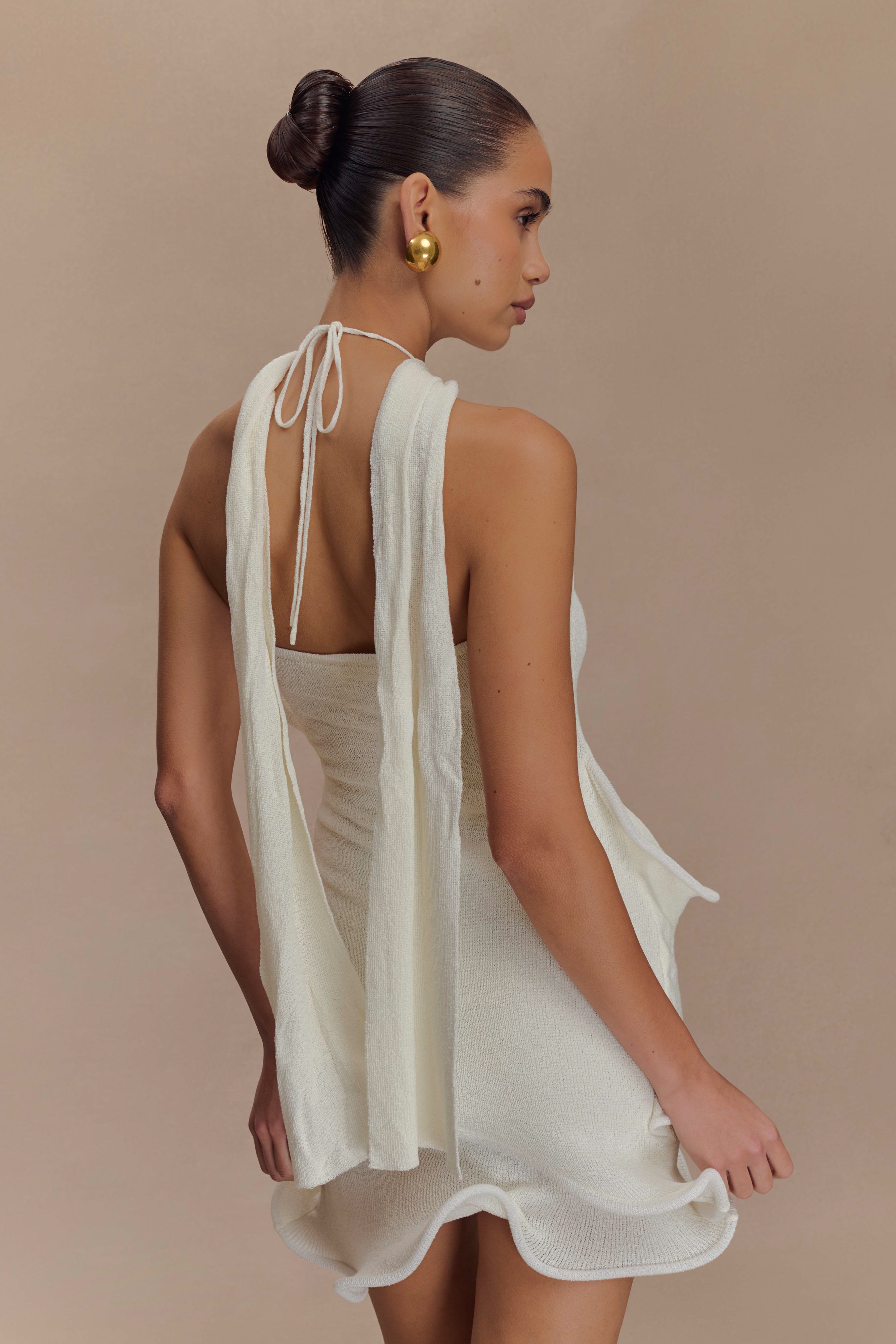 Caprice Halter Knit Mini Dress in White – Chic&Drifts