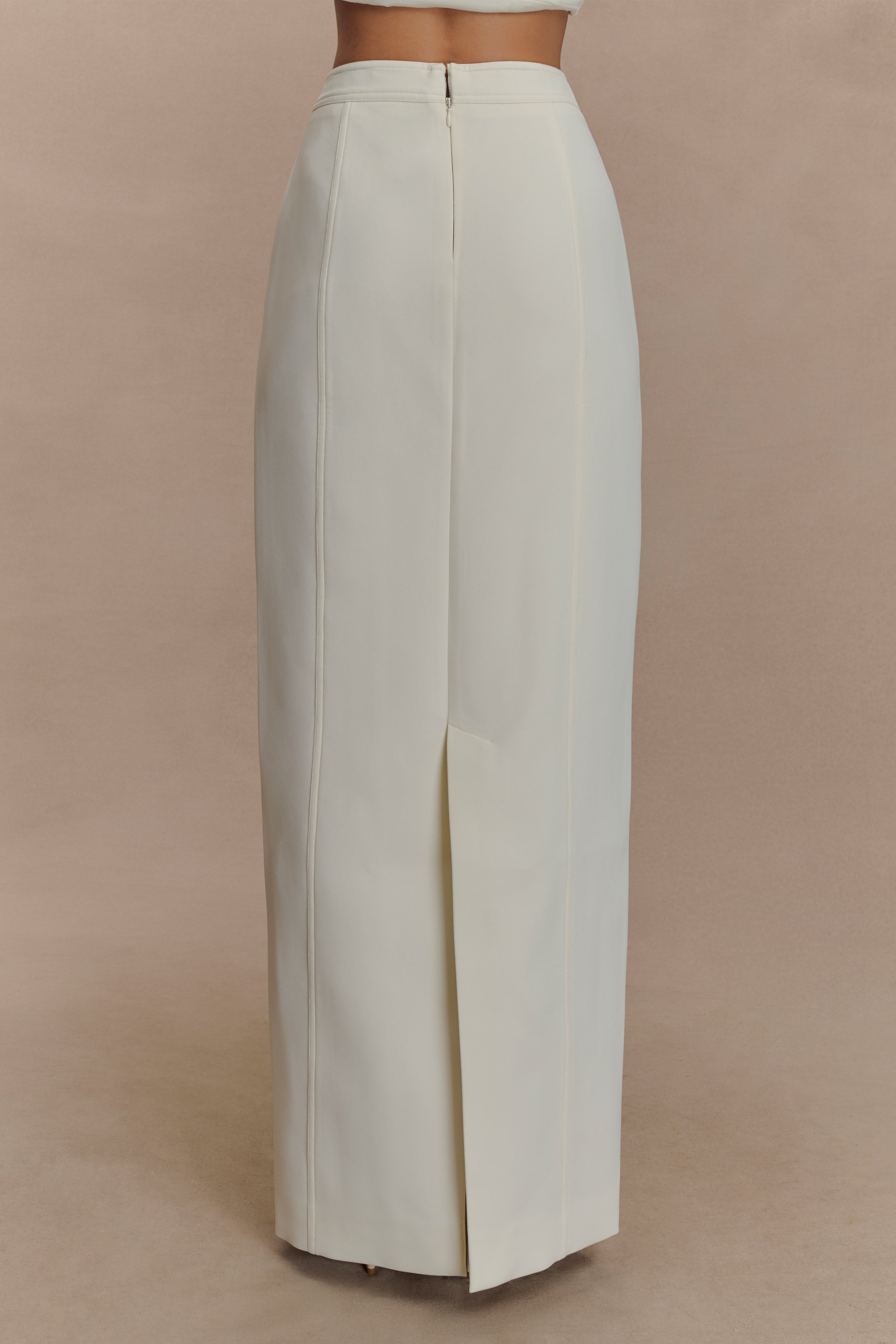 Angelie Suiting Maxi Skirt in Ivory – Chic&Drifts