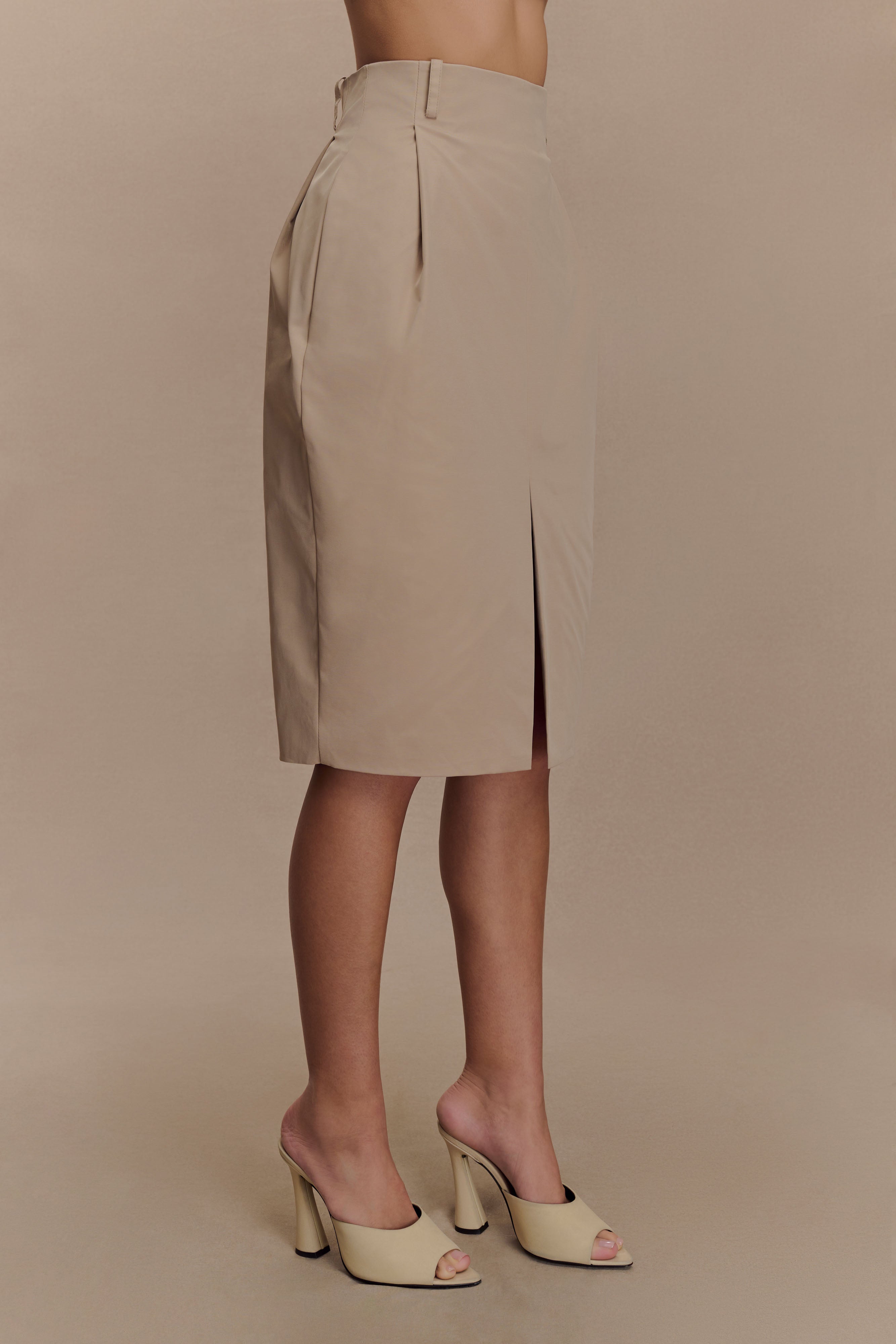 Vera Twill Split Front Midi Skirt in Camel – Chic&Drifts