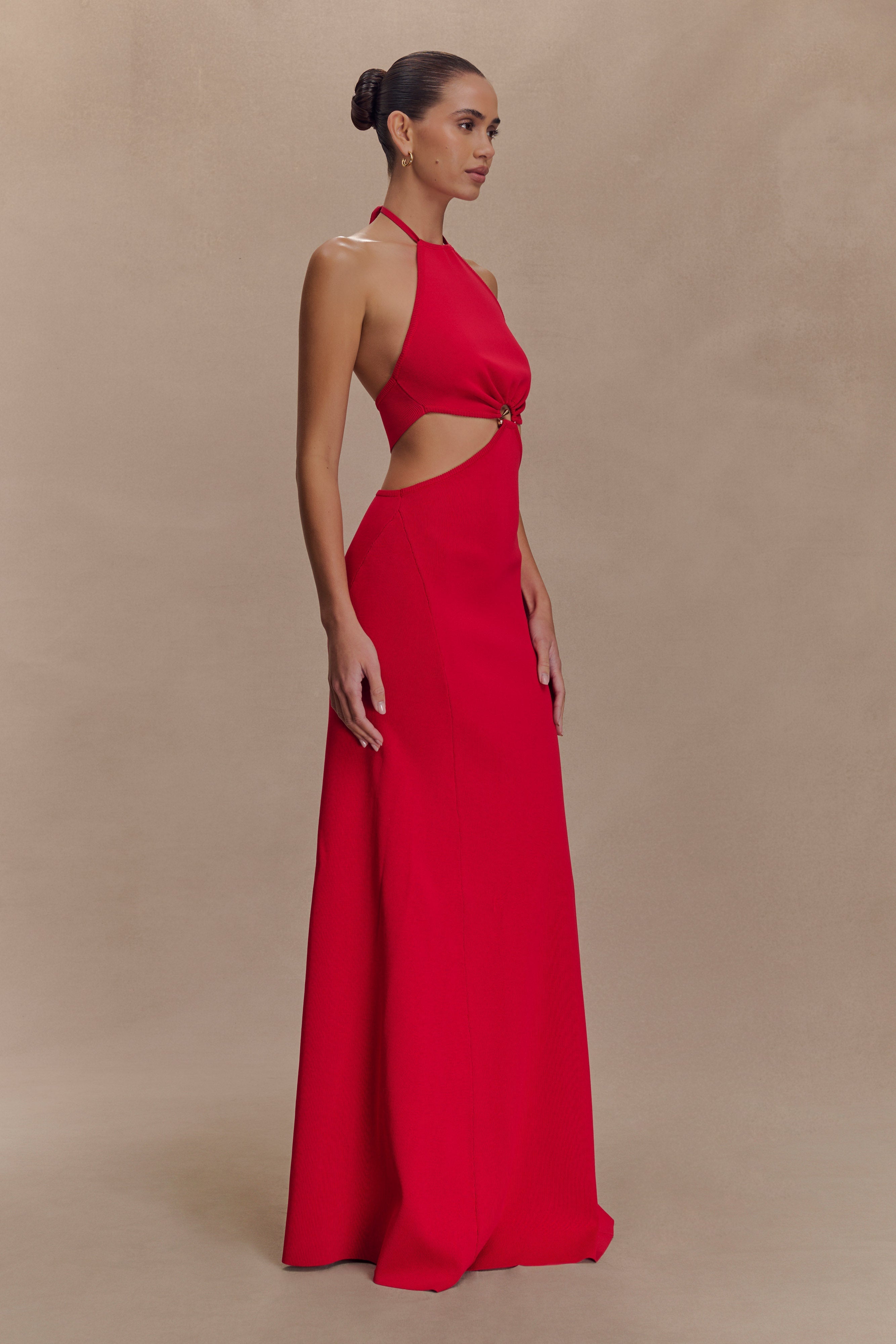 Marlowe Halter Knit Maxi Dress in Red – Chic&Drifts