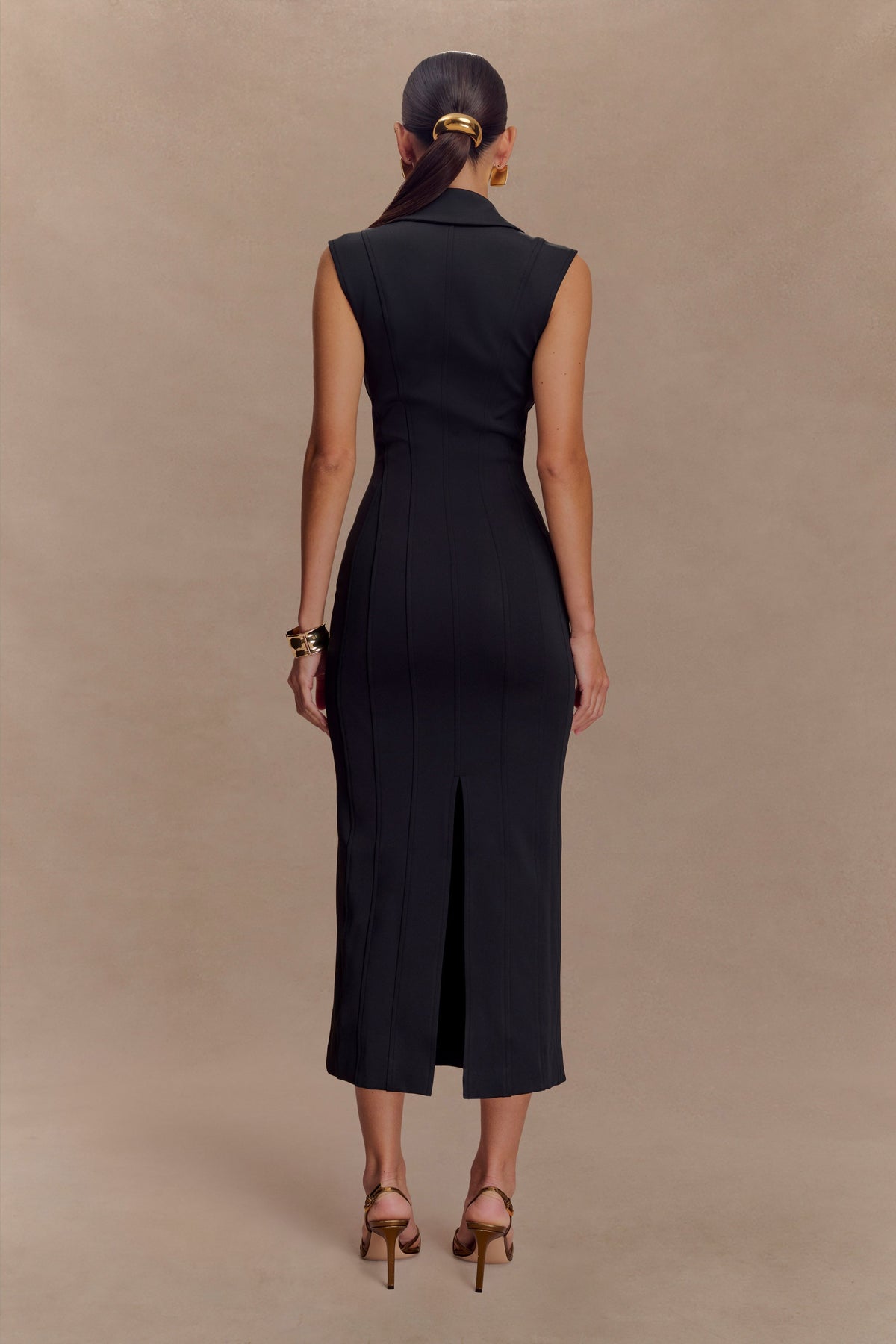 Keagan Sleeveless Midi Dress in Black – Chic&Drifts