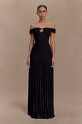 Kellie Off Shoulder Crepe Maxi Dress in Black – Chic&Drifts