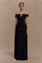 Kellie Off Shoulder Crepe Maxi Dress in Black – Chic&Drifts