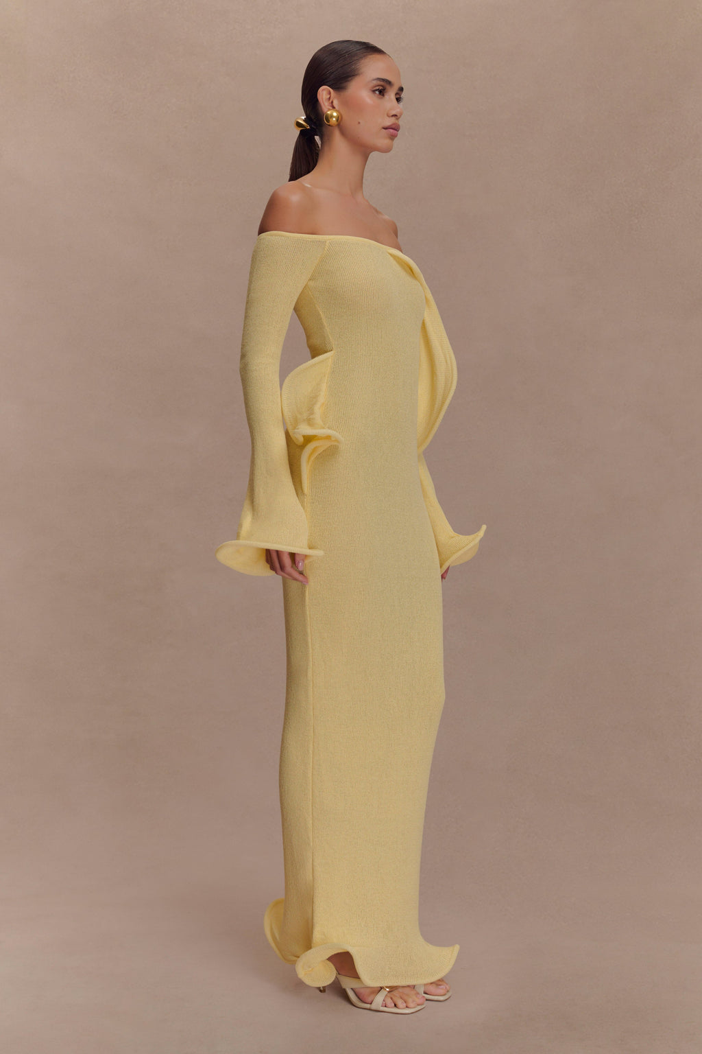 Sandrine Off Shoulder Knit Maxi Dress in Lemon – Chic&Drifts