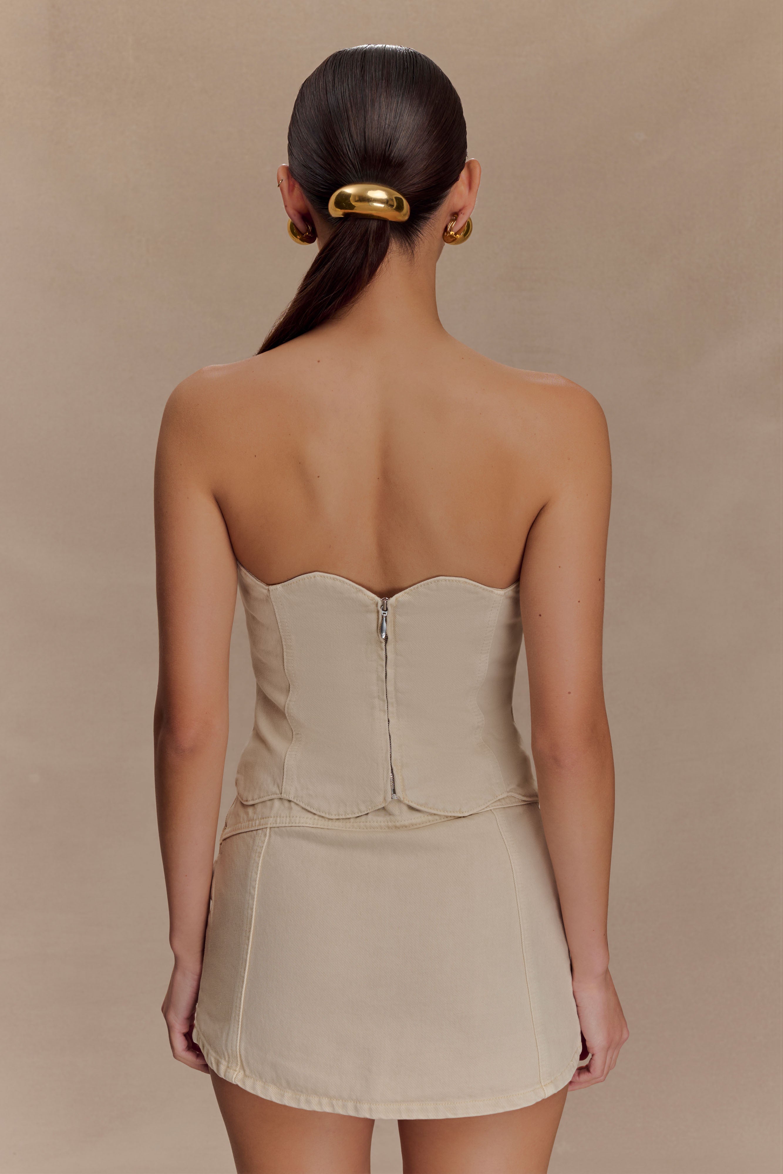 Oakley Strapless Scallop Denim Top in Stone Wash – Chic&Drifts