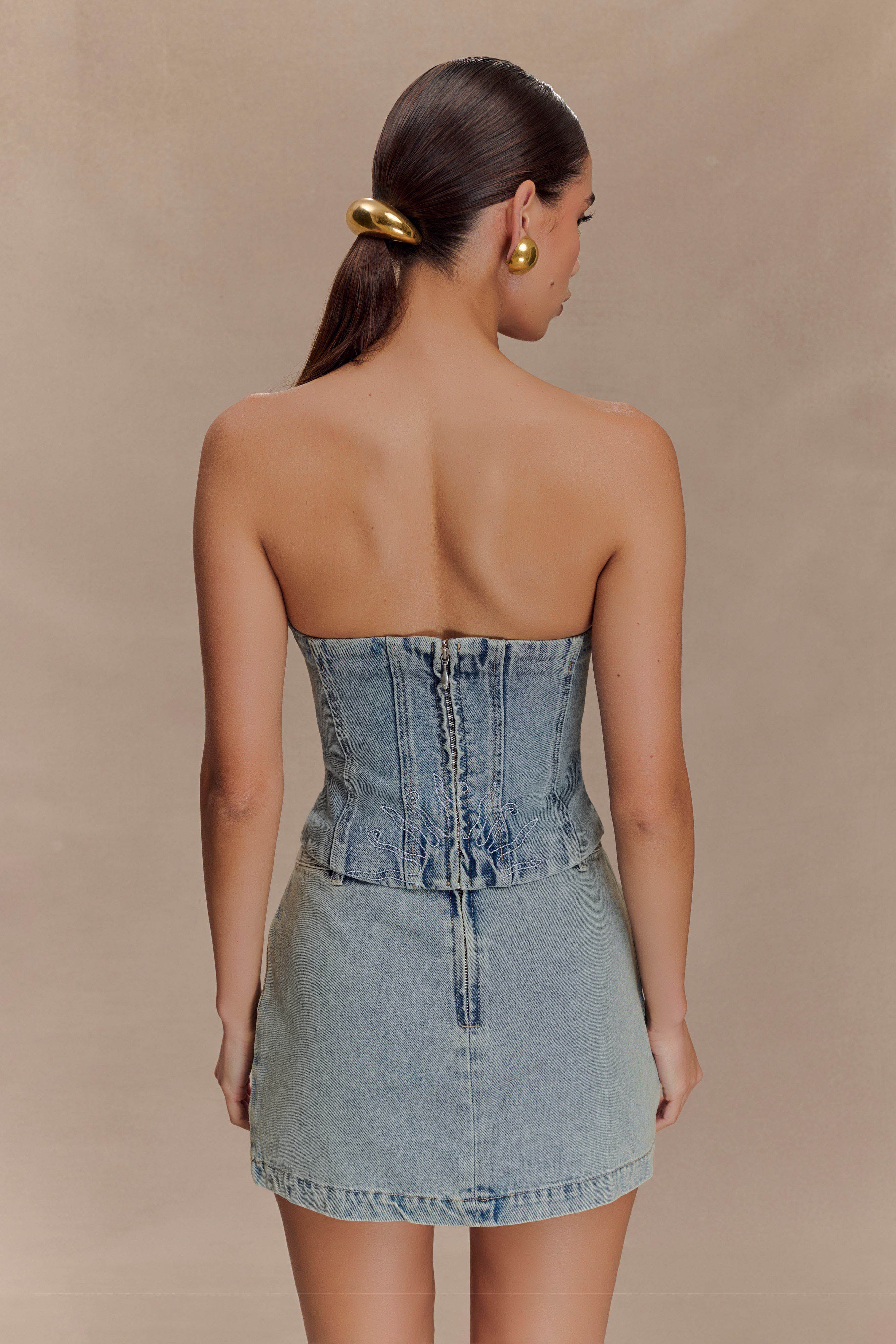 Alessia Embroidered Denim Corset in Light Vintage – Chic&Drifts