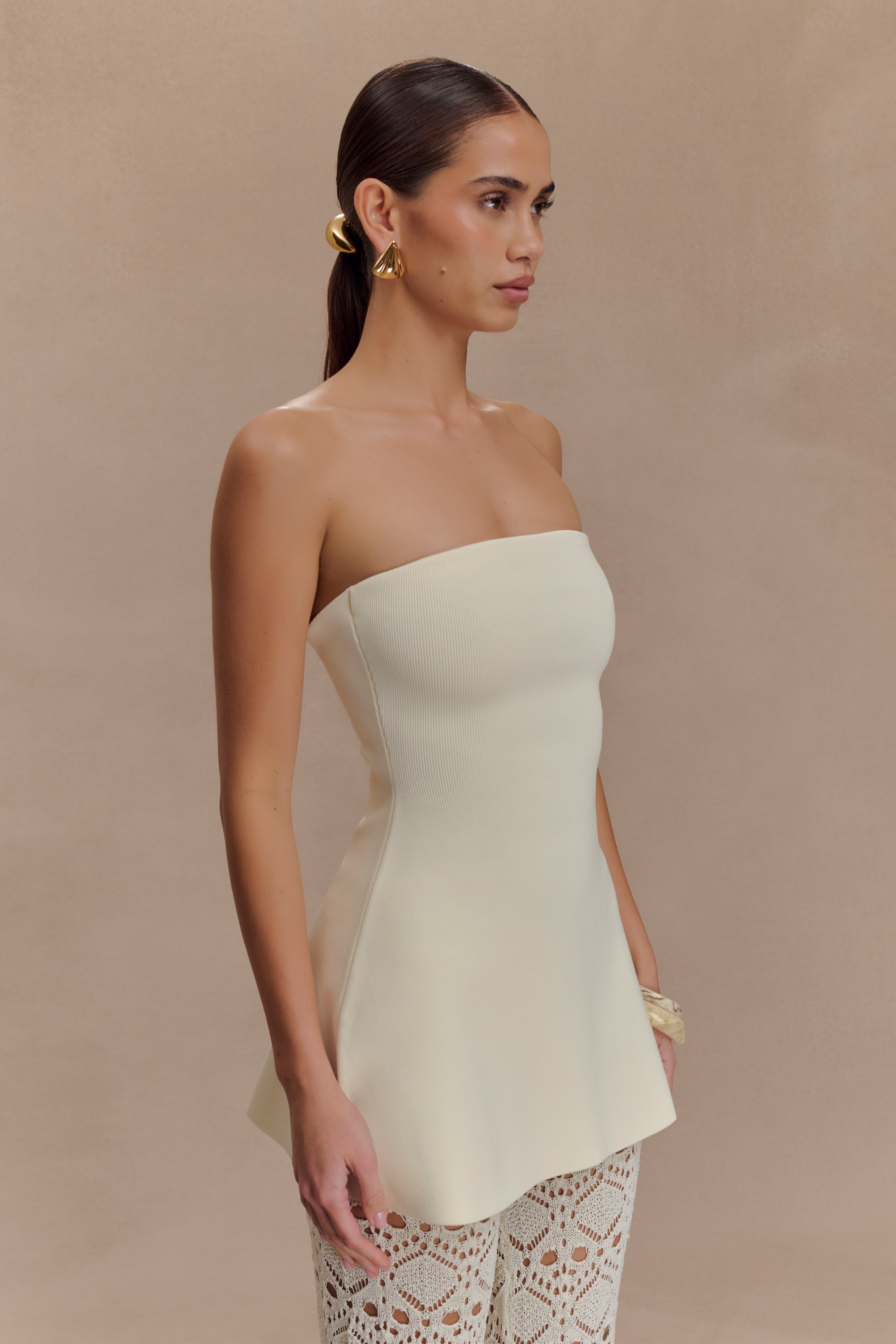 Anette Bandage Knit Strapless Top in Ivory – Chic&Drifts