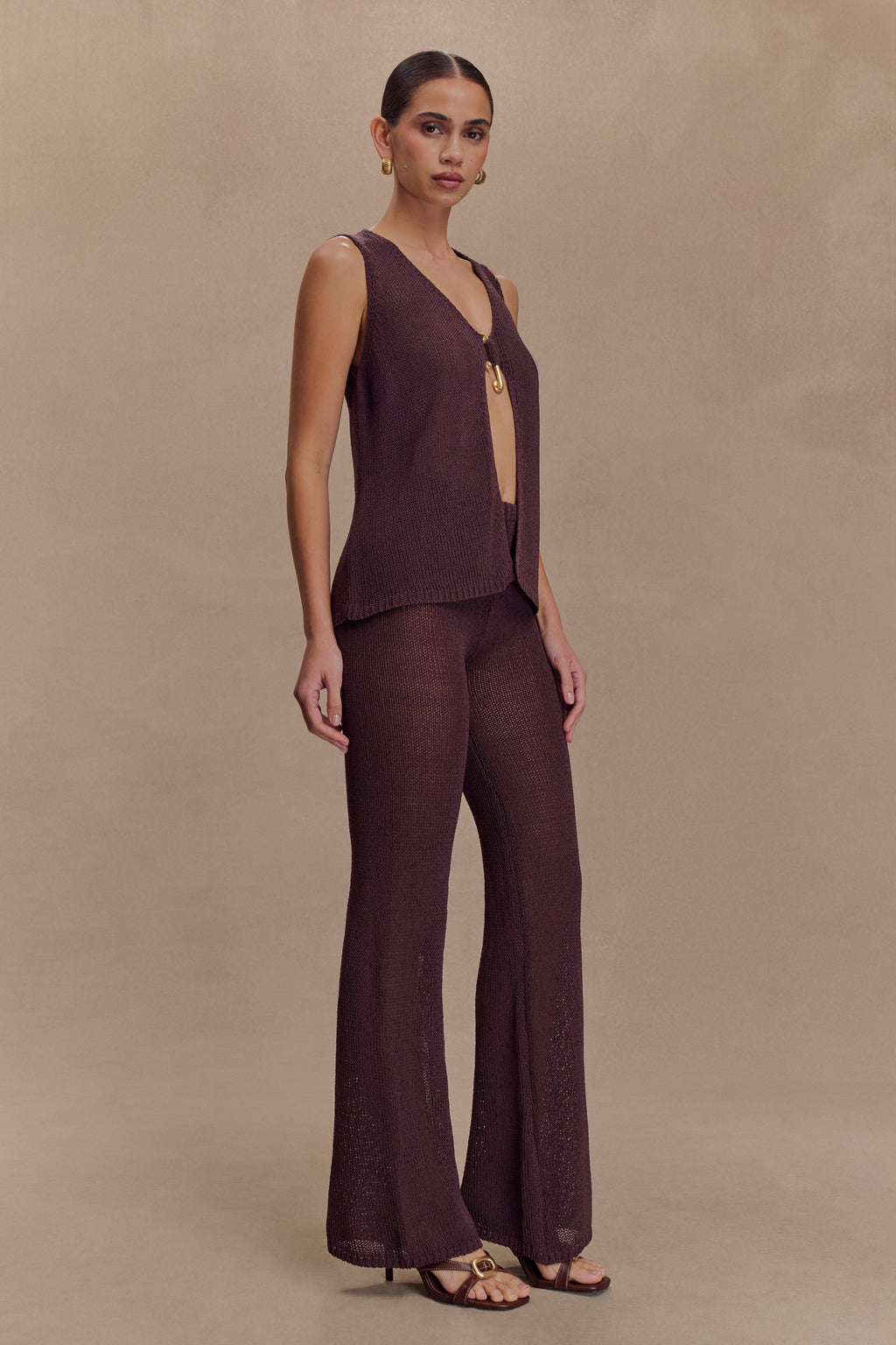 Malani Knit Top With Hardware in Chocolate – Chic&Drifts