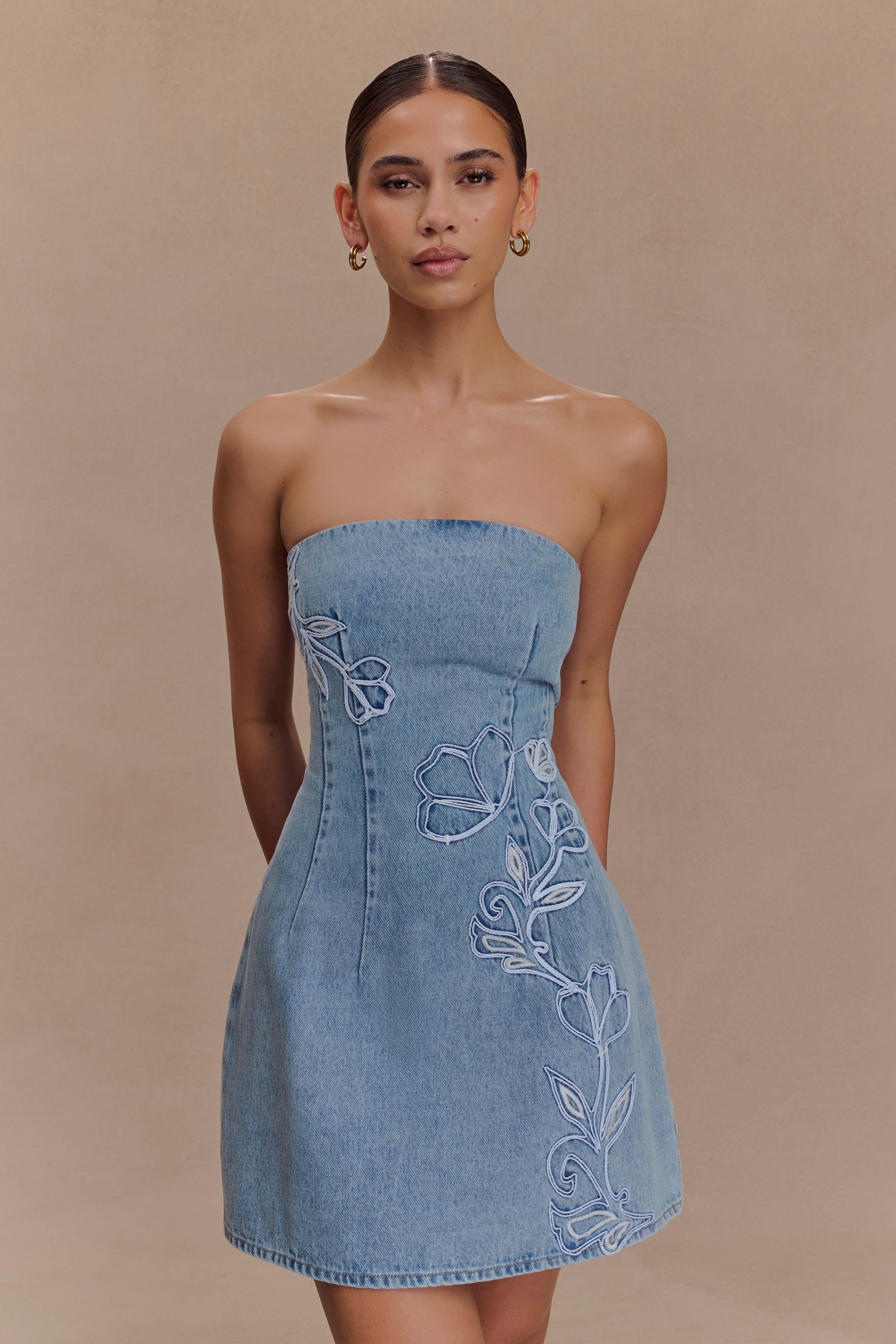 Akira Embroidered Denim Mini Dress in Mid Blue – Chic&Drifts