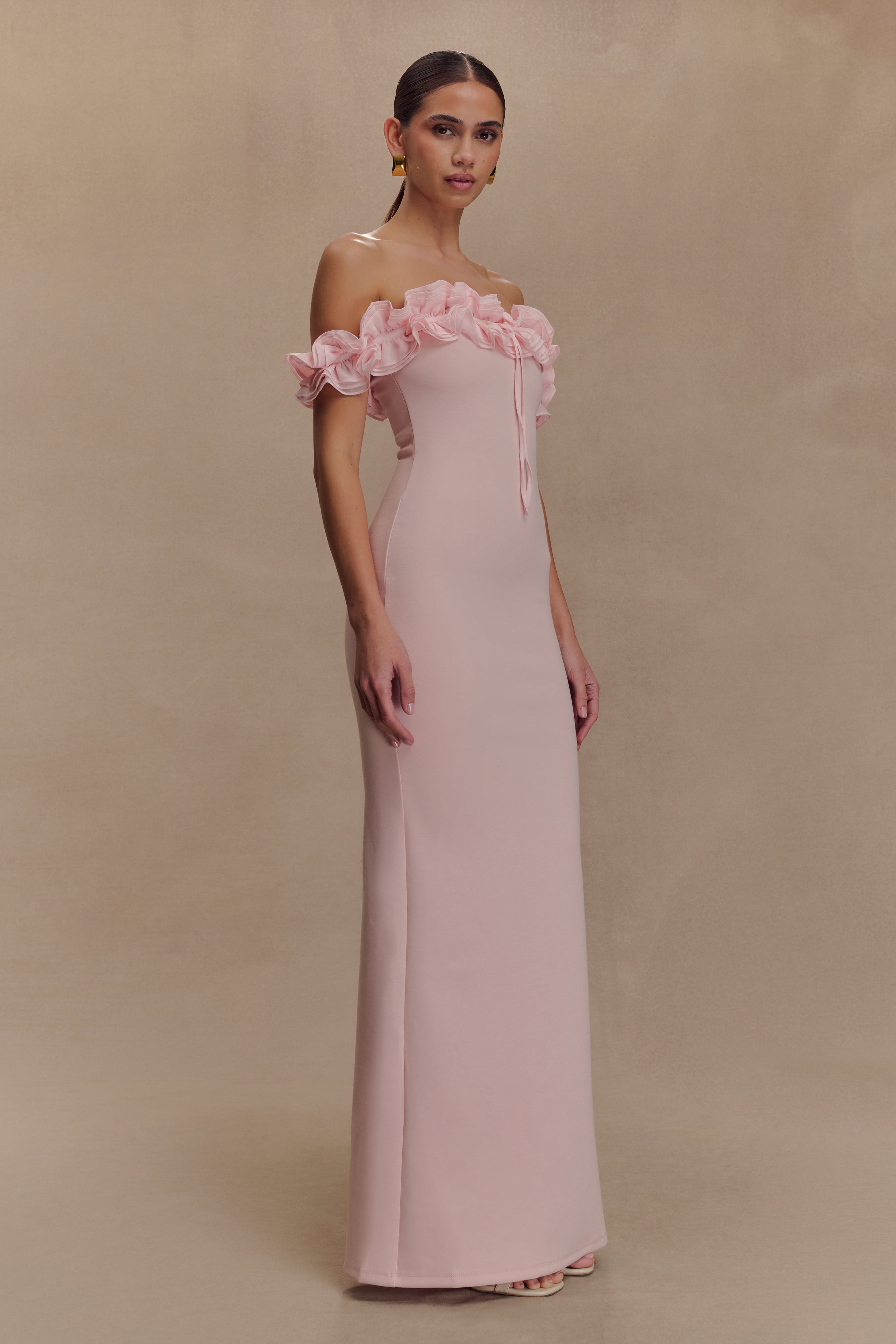 Nova Ruffle Off Shoulder Maxi Dress in Ballet Pink – Chic&Drifts