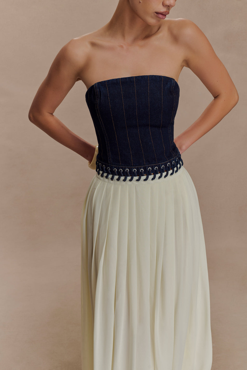 Suella Chiffon Denim Maxi Dress in Indigo Blue – Chic&Drifts