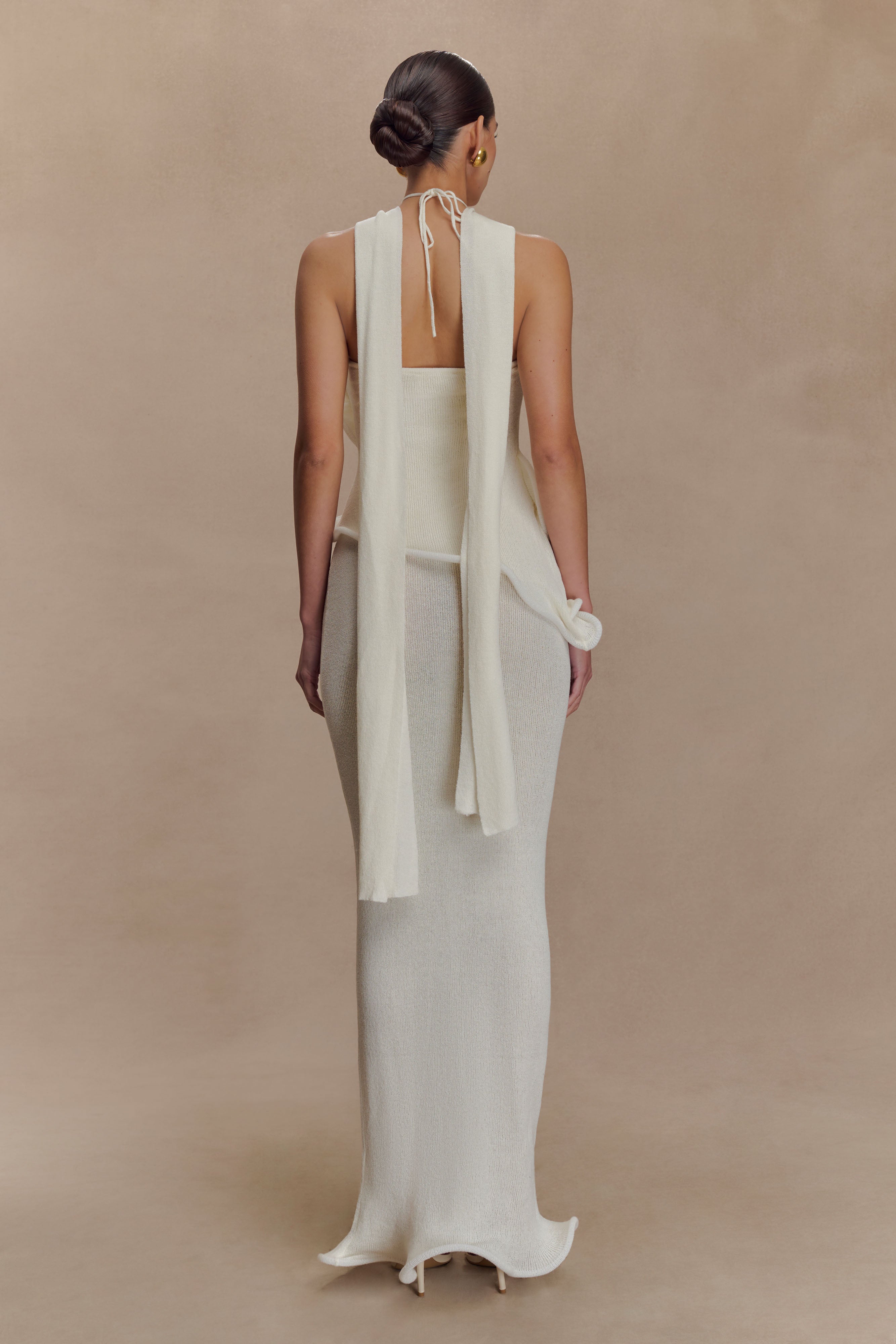 Caprice Halter Knit Maxi Dress in White – Chic&Drifts