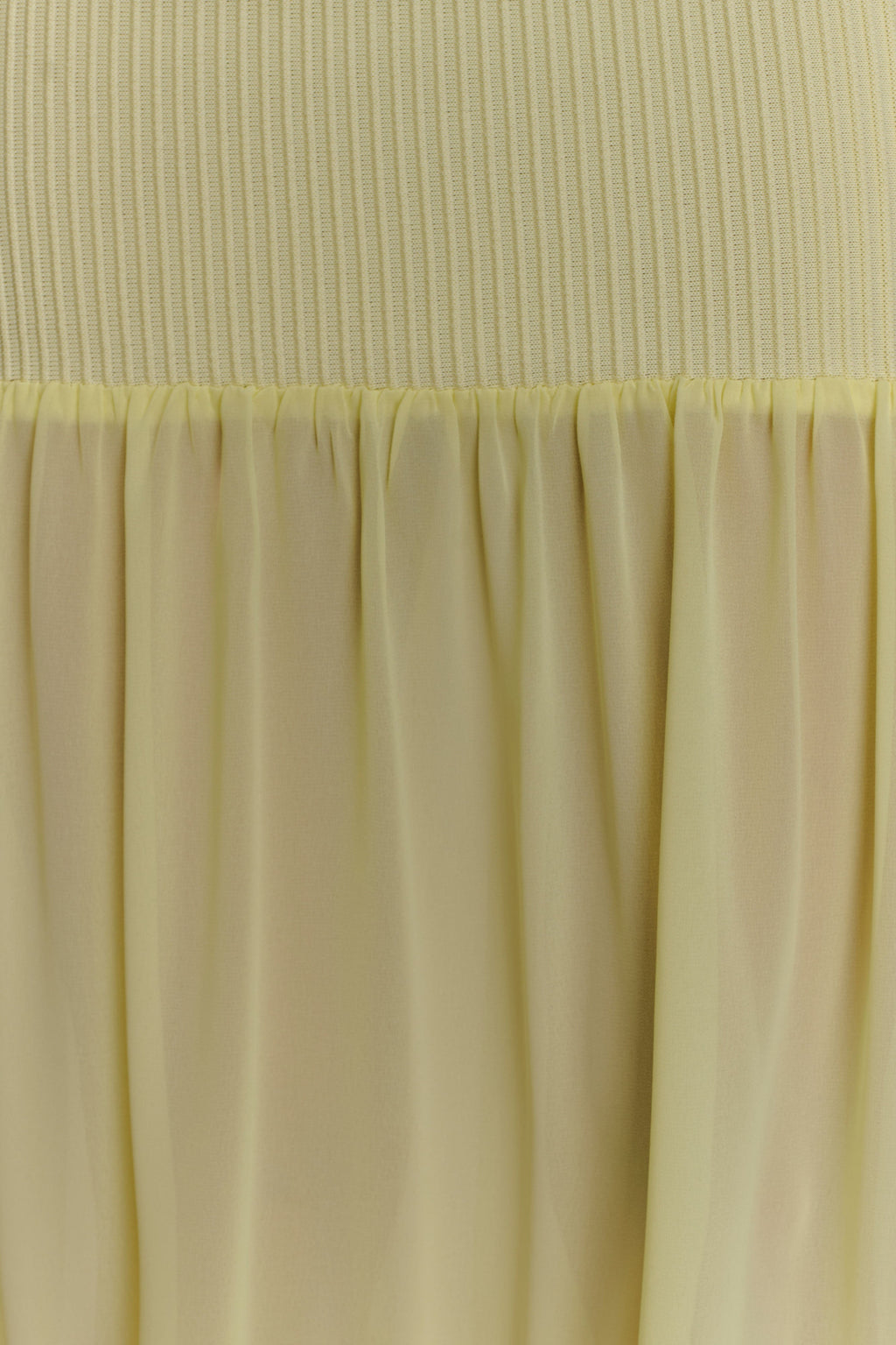 Haille Knit Chiffon Maxi Dress in Lemon – Chic&Drifts