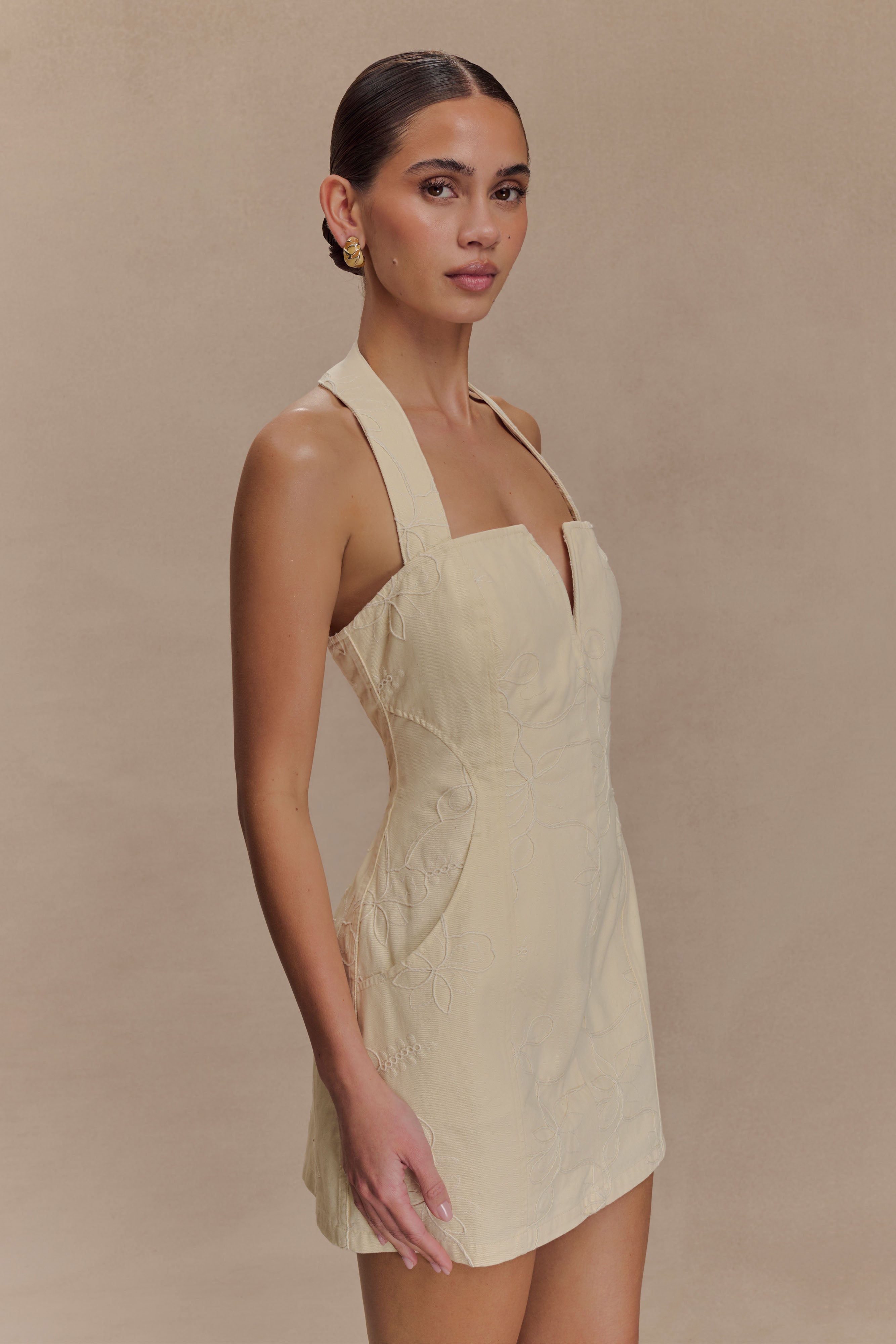 Ebony Embroidered Denim Mini Dress in Cream – Chic&Drifts