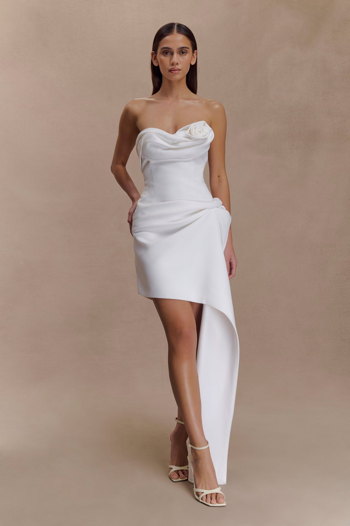 Evianna Strapless Gathered Mini Dress in White – Chic&Drifts