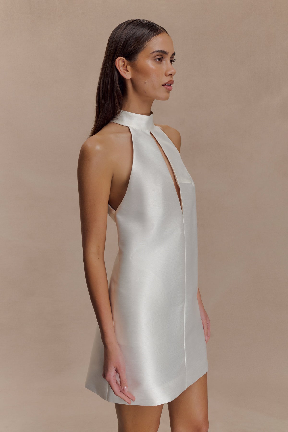 Sophie Mini Dress in White – Chic&Drifts