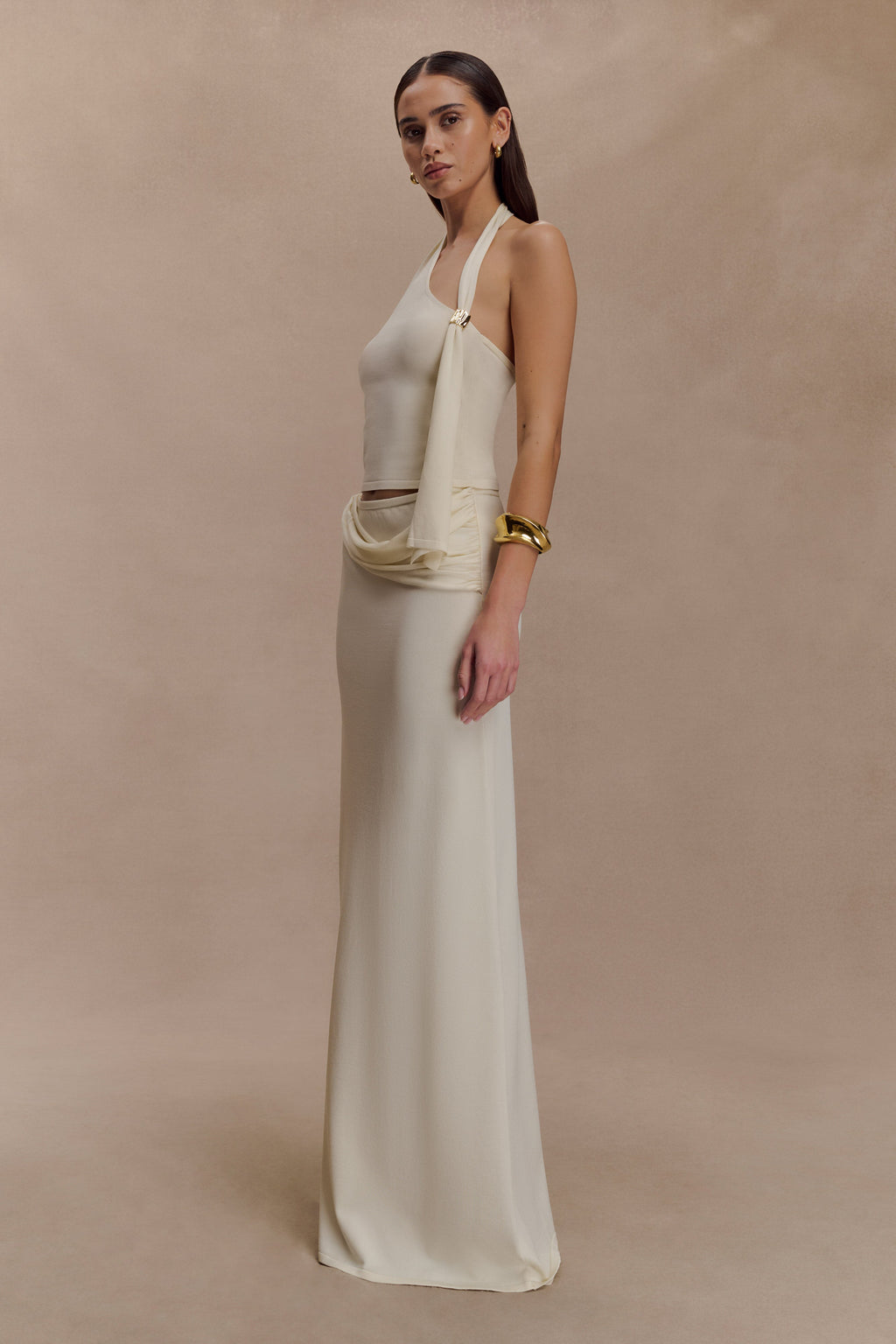 Xanthia Knit Halter Top in Ivory – Chic&Drifts