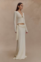 Miraby Front Ruched Knit Long Sleeve Top in Ivory – Chic&Drifts