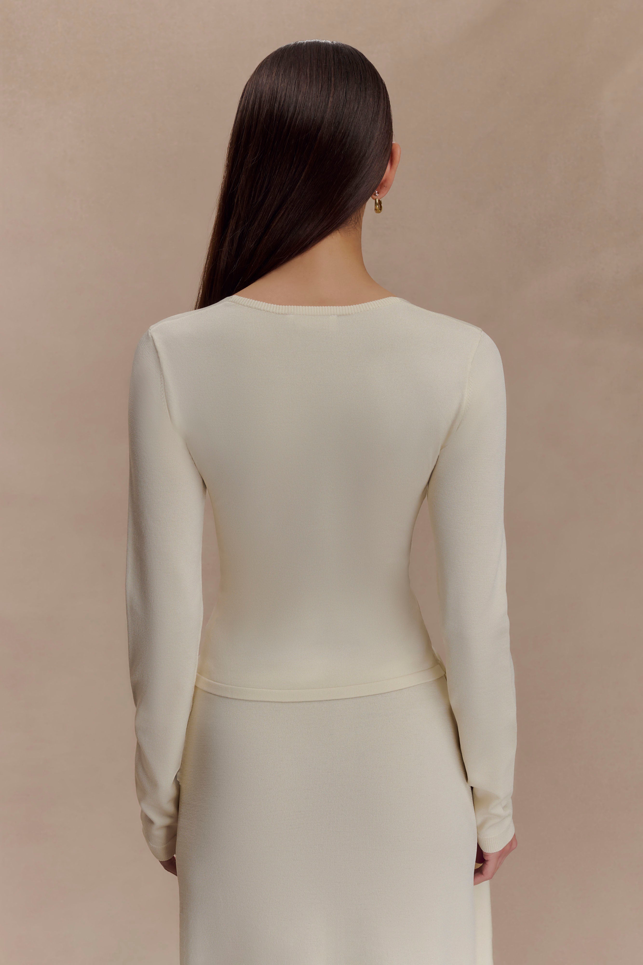 Miraby Front Ruched Knit Long Sleeve Top in Ivory – Chic&Drifts
