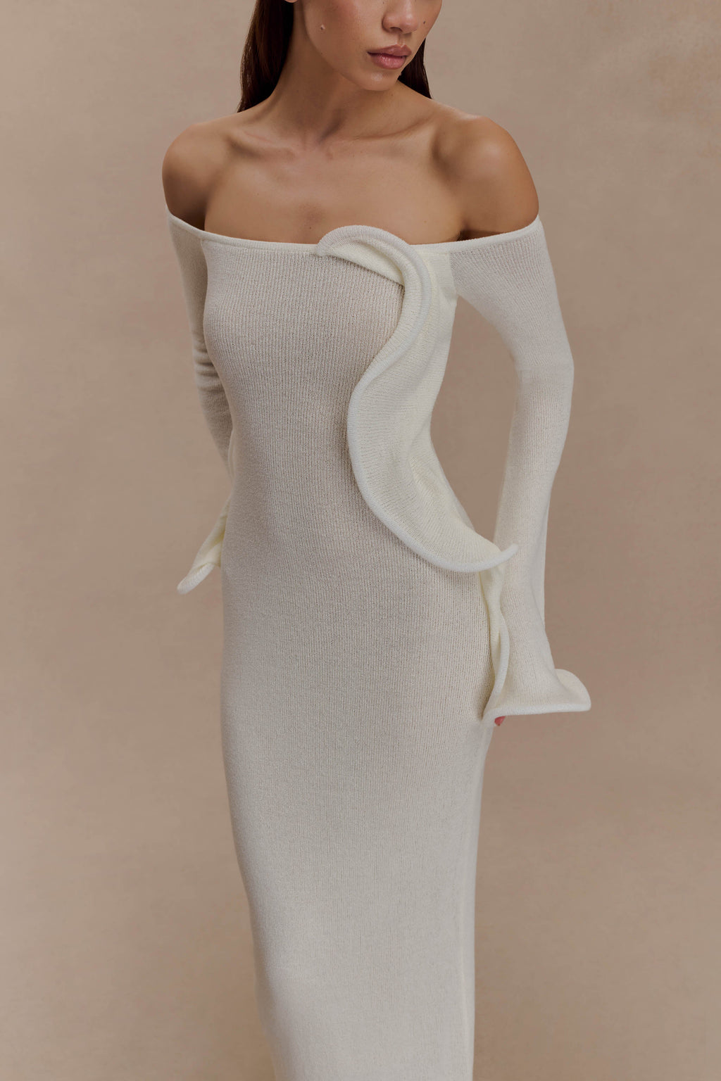 Sandrine Off Shoulder Knit Maxi Dress in White – Chic&Drifts