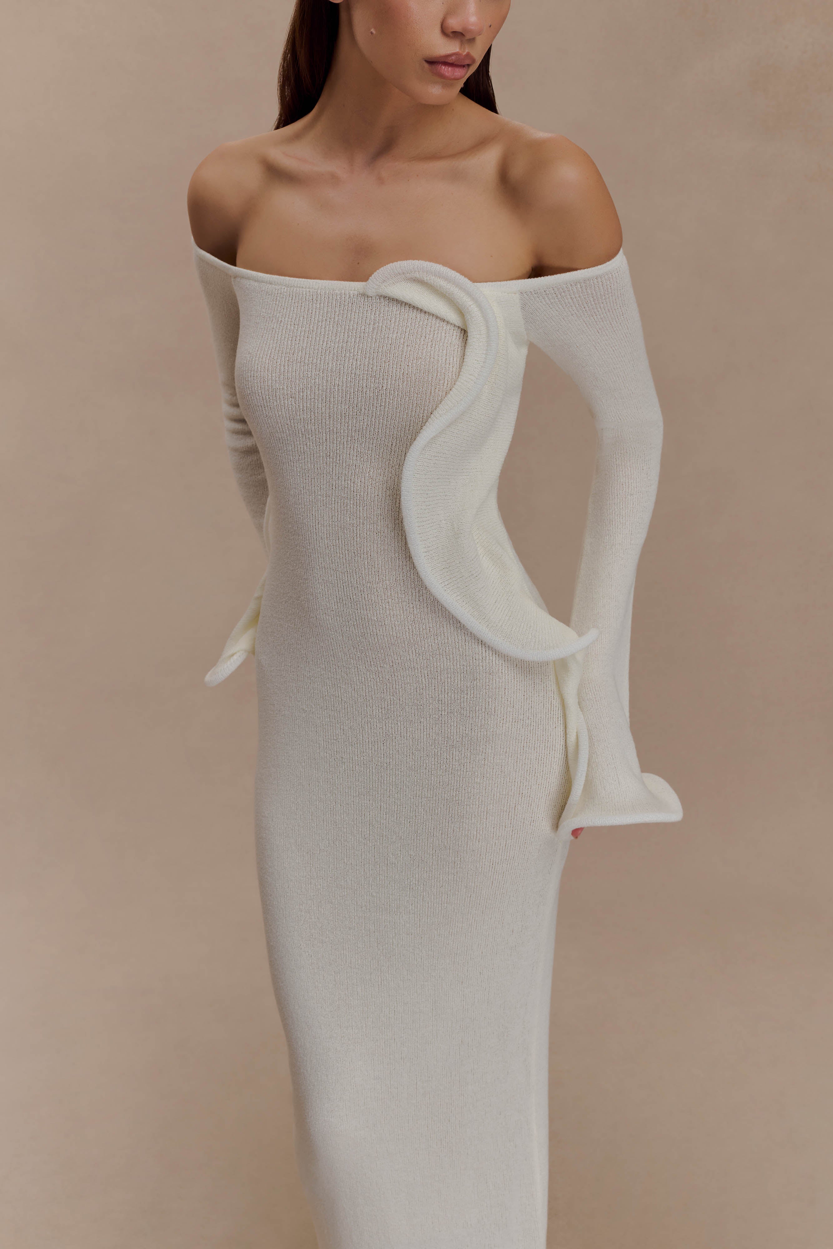 Sandrine Off Shoulder Knit Maxi Dress in White – Chic&Drifts