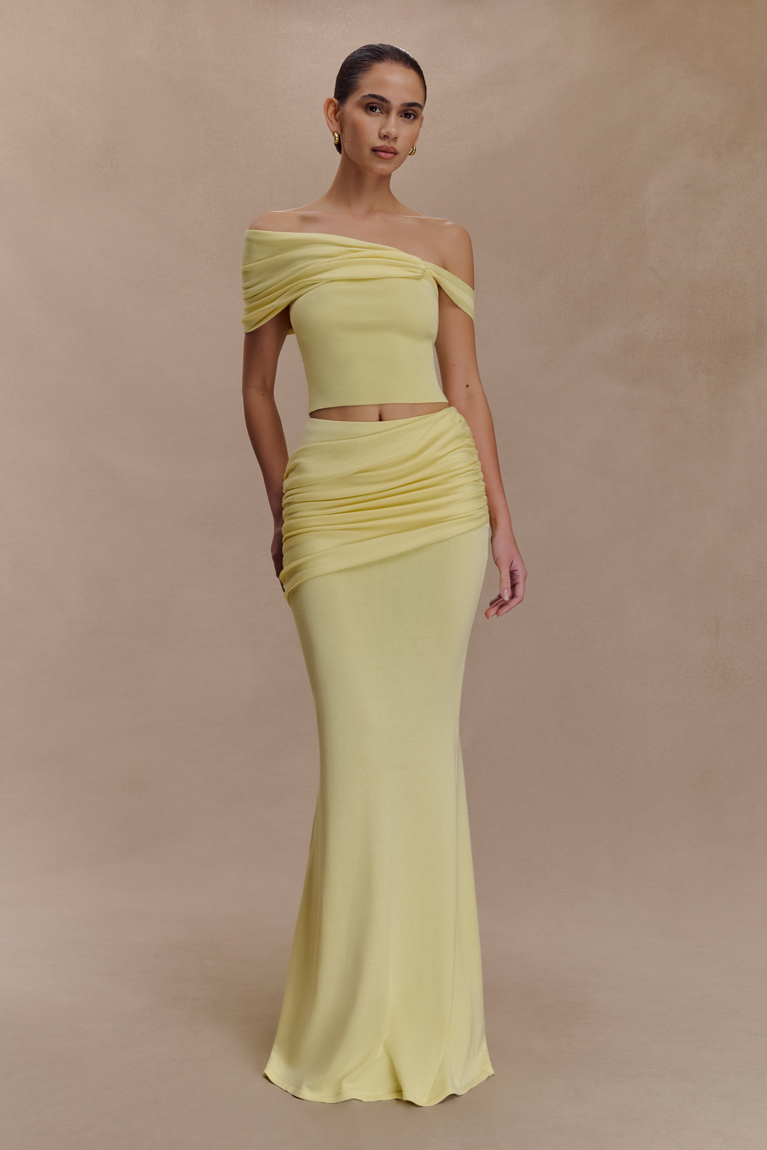 Irene Gathered Knit Top in Lemon – Chic&Drifts