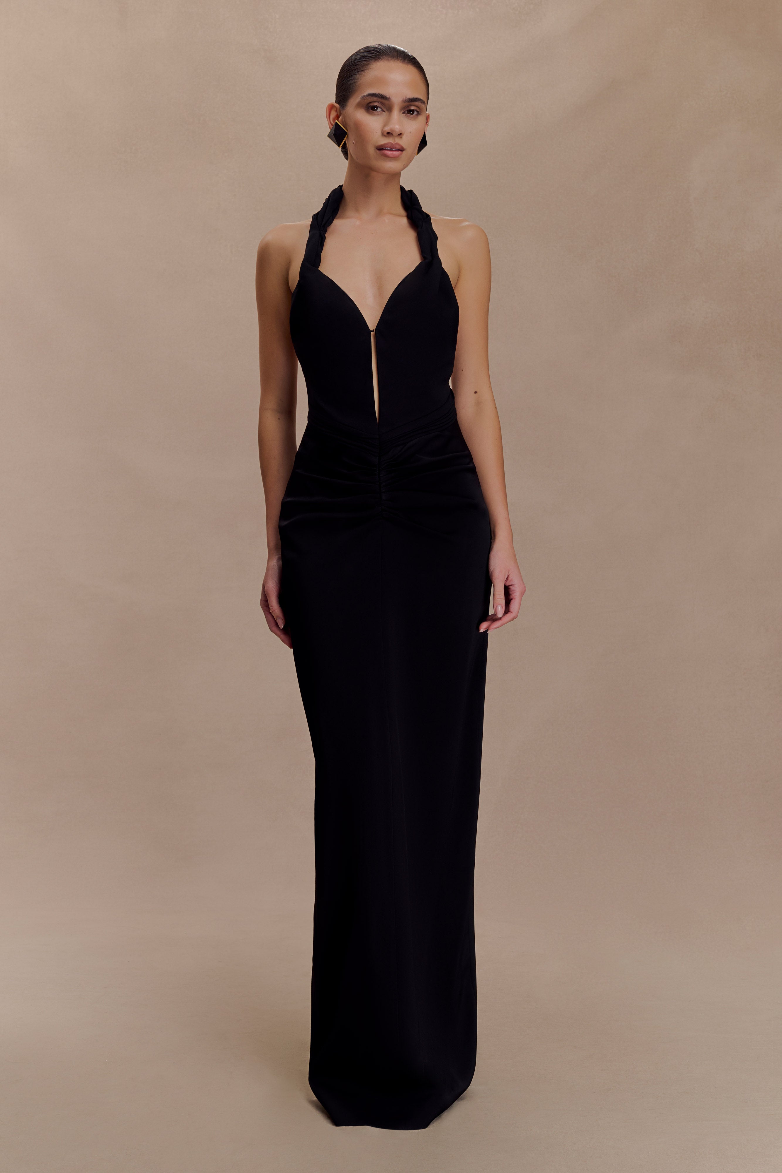 Vivianne Low Neck Maxi Dress
