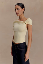 Kinsley Slinky Top With Hardware in Pale Lemon – Chic&Drifts